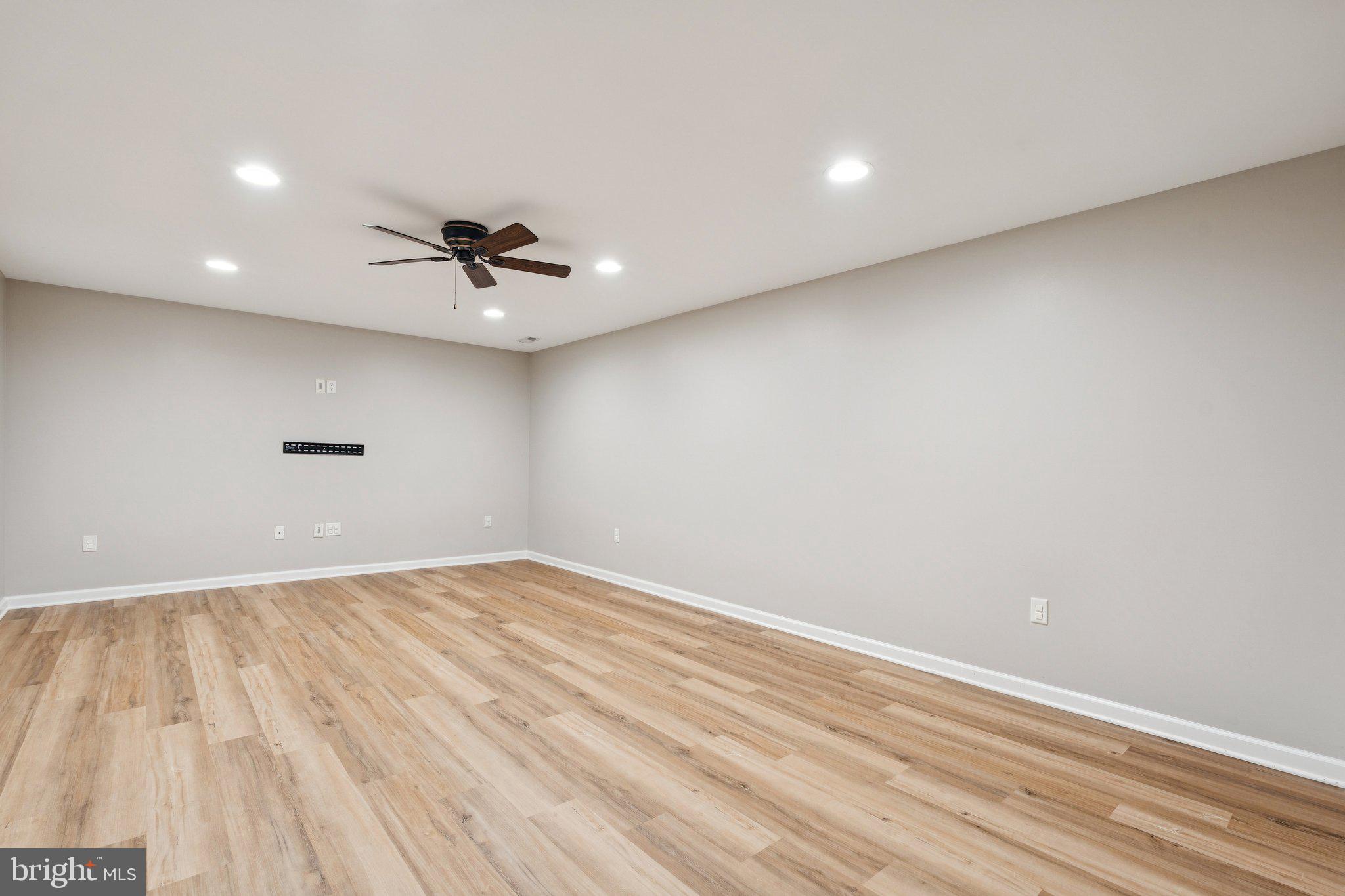 RED BUD RUN - Residential