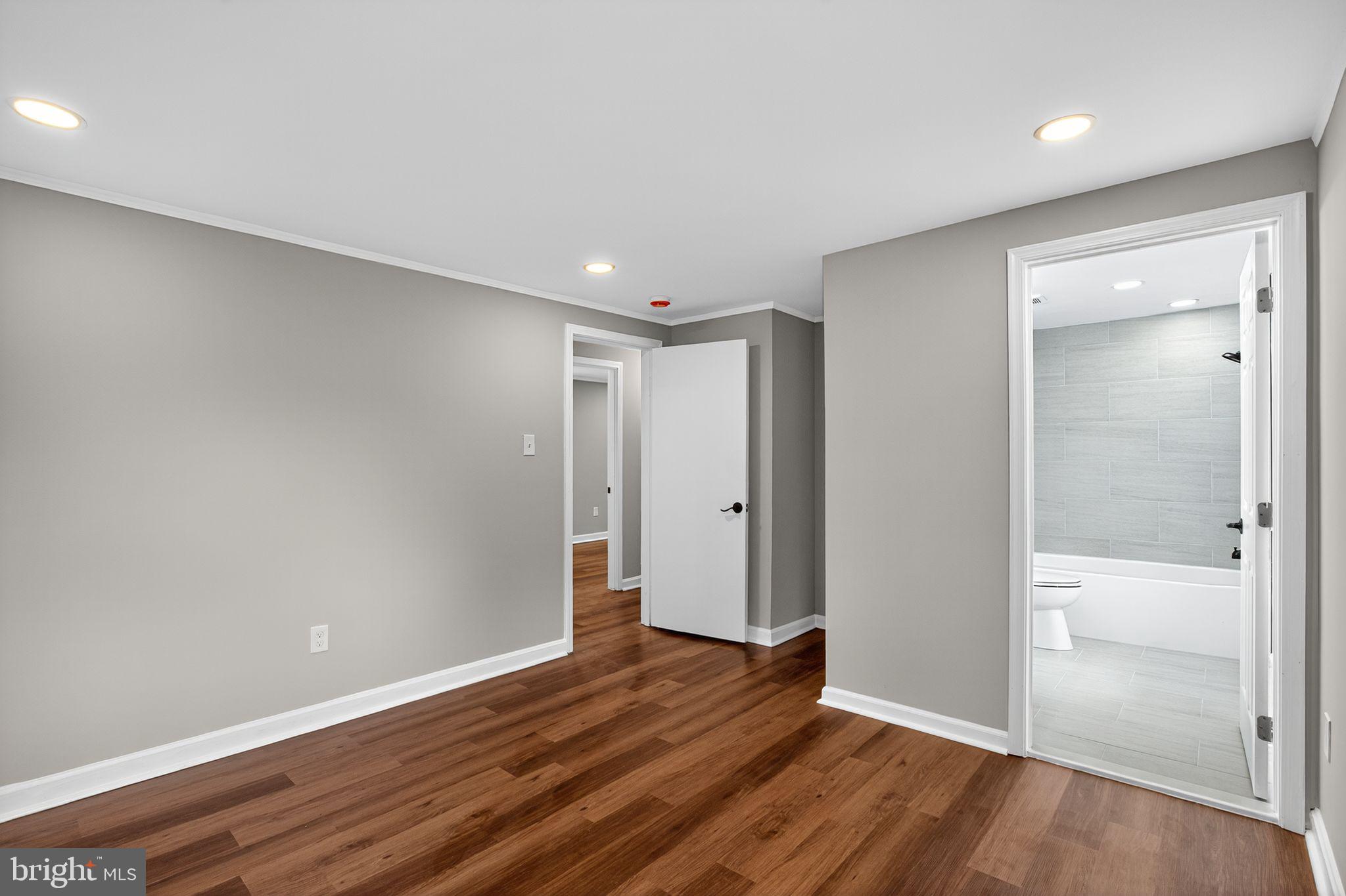 CLIFFTON ON THE POTOMAC - Residential