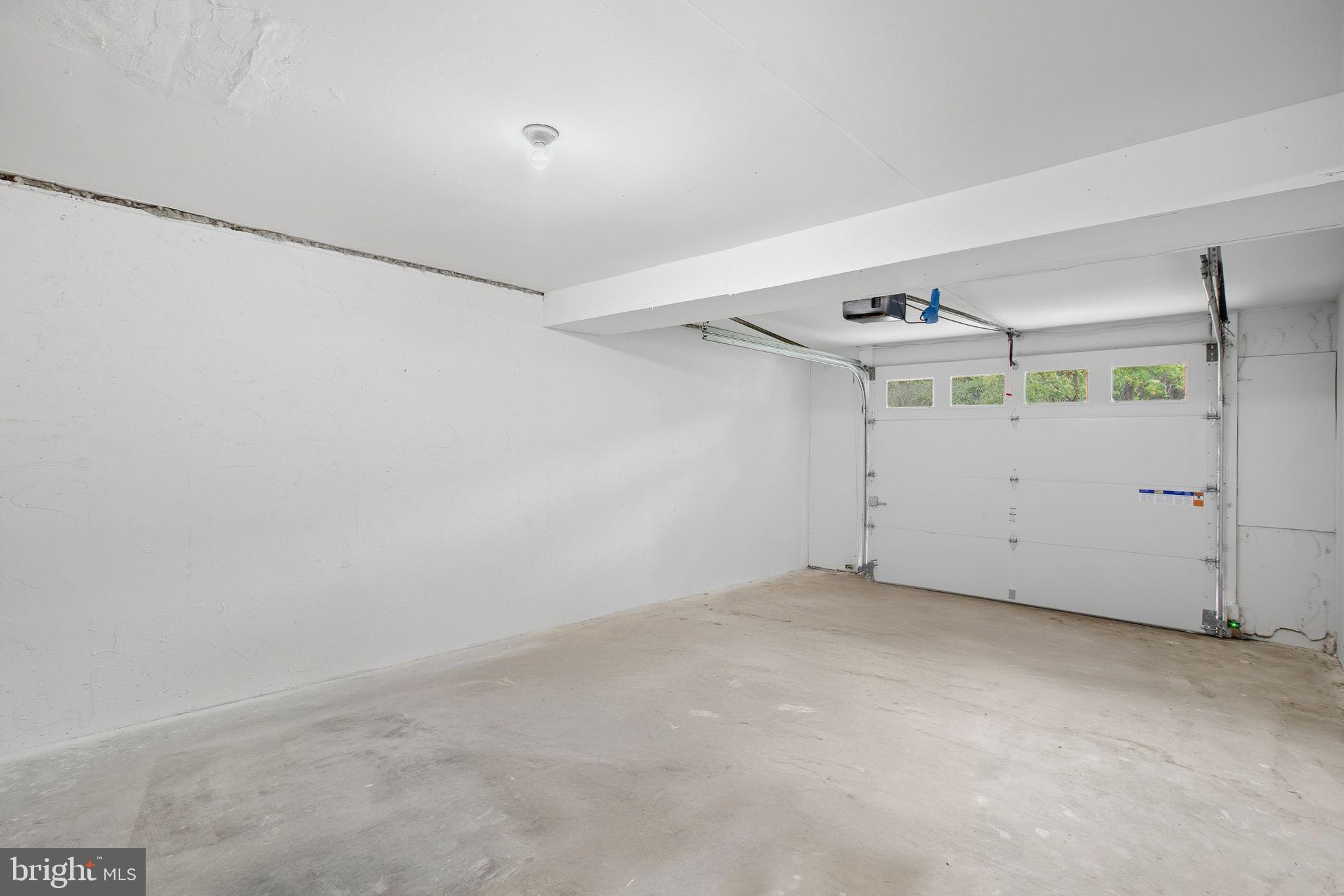 CLIFFTON ON THE POTOMAC - Residential