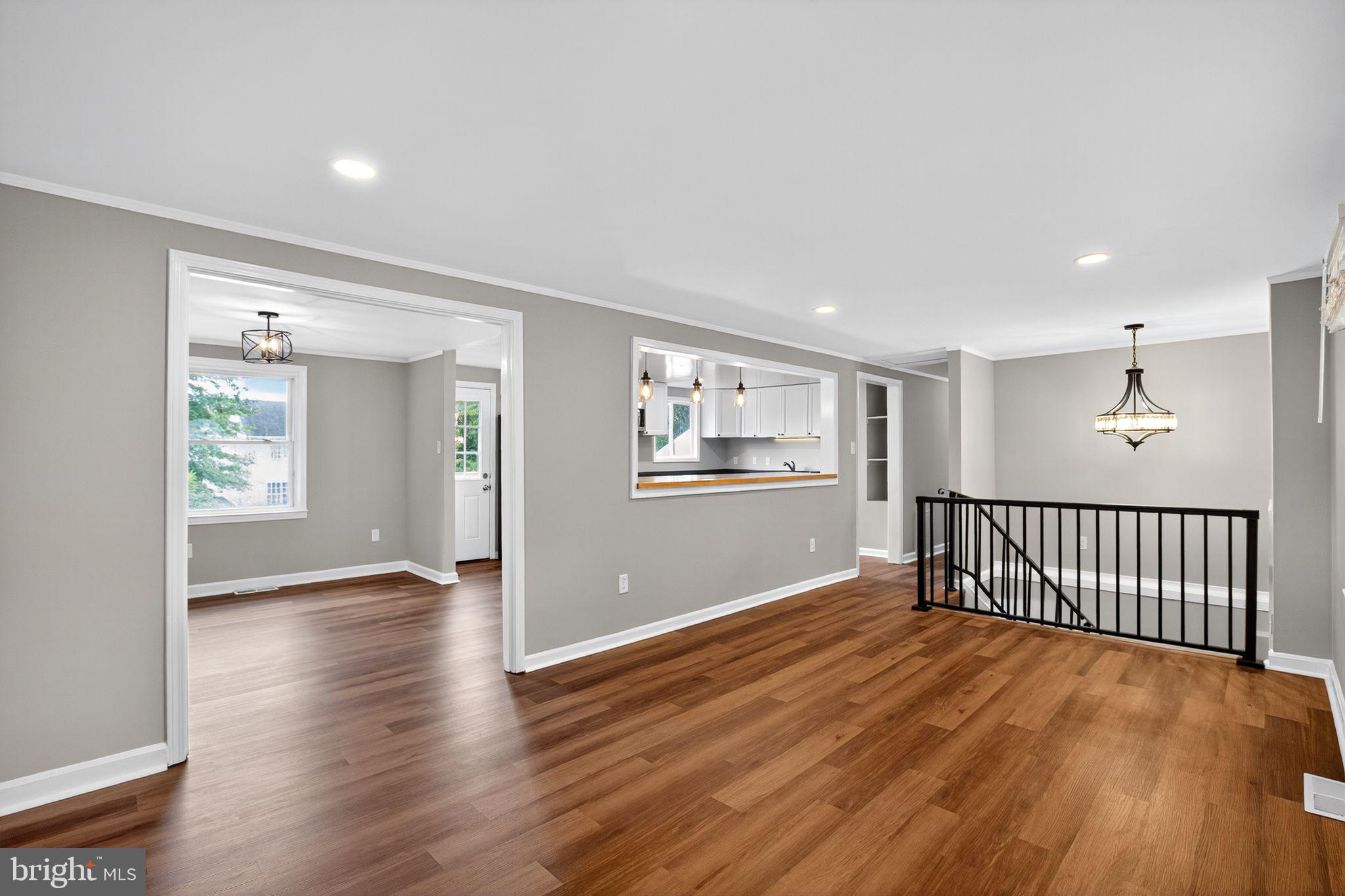 CLIFFTON ON THE POTOMAC - Residential