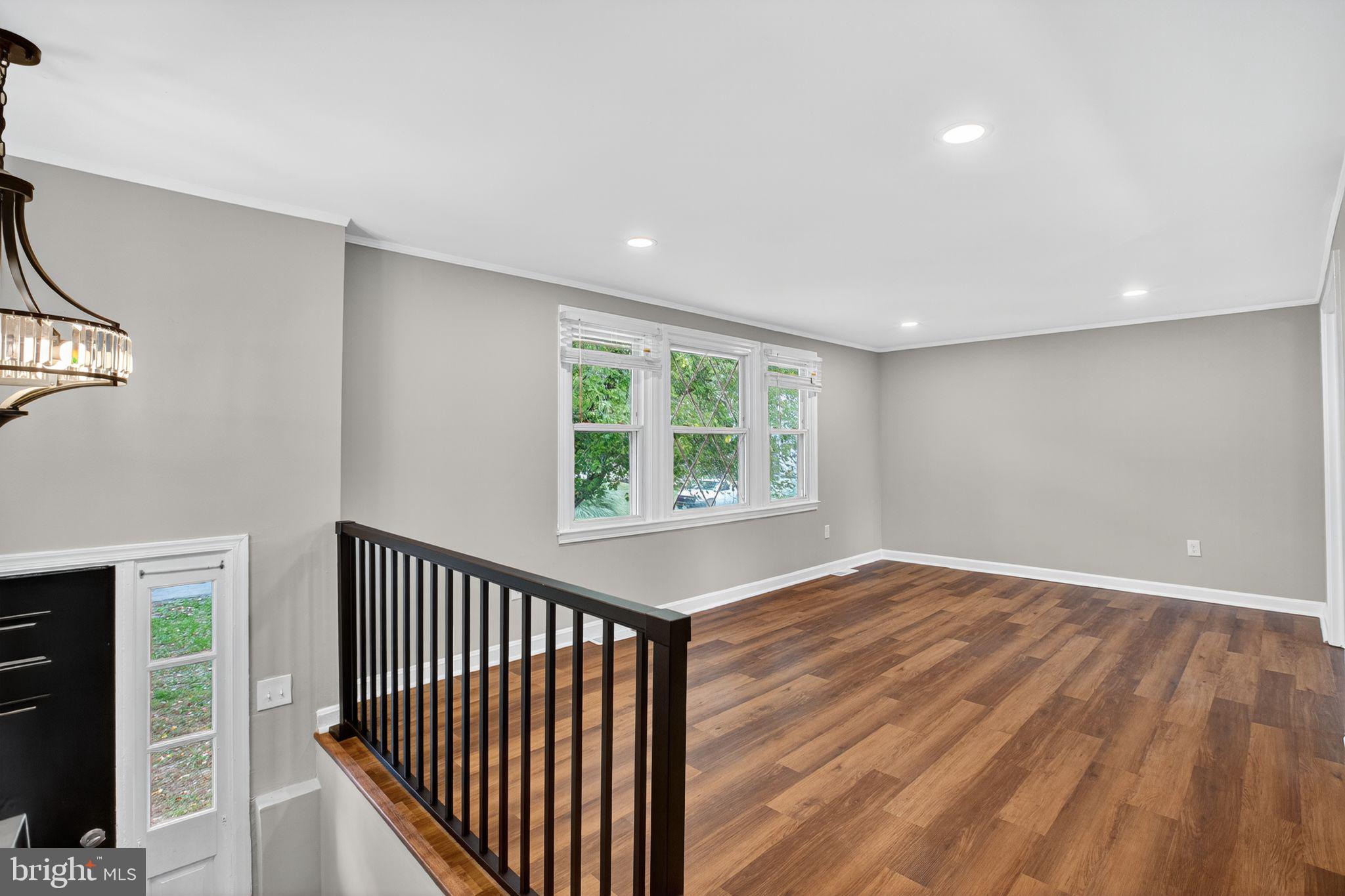 CLIFFTON ON THE POTOMAC - Residential