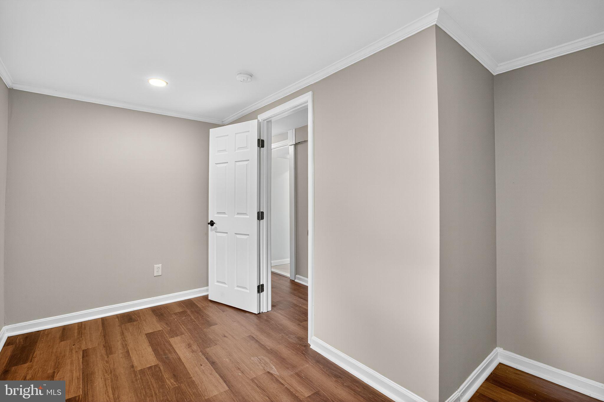 CLIFFTON ON THE POTOMAC - Residential