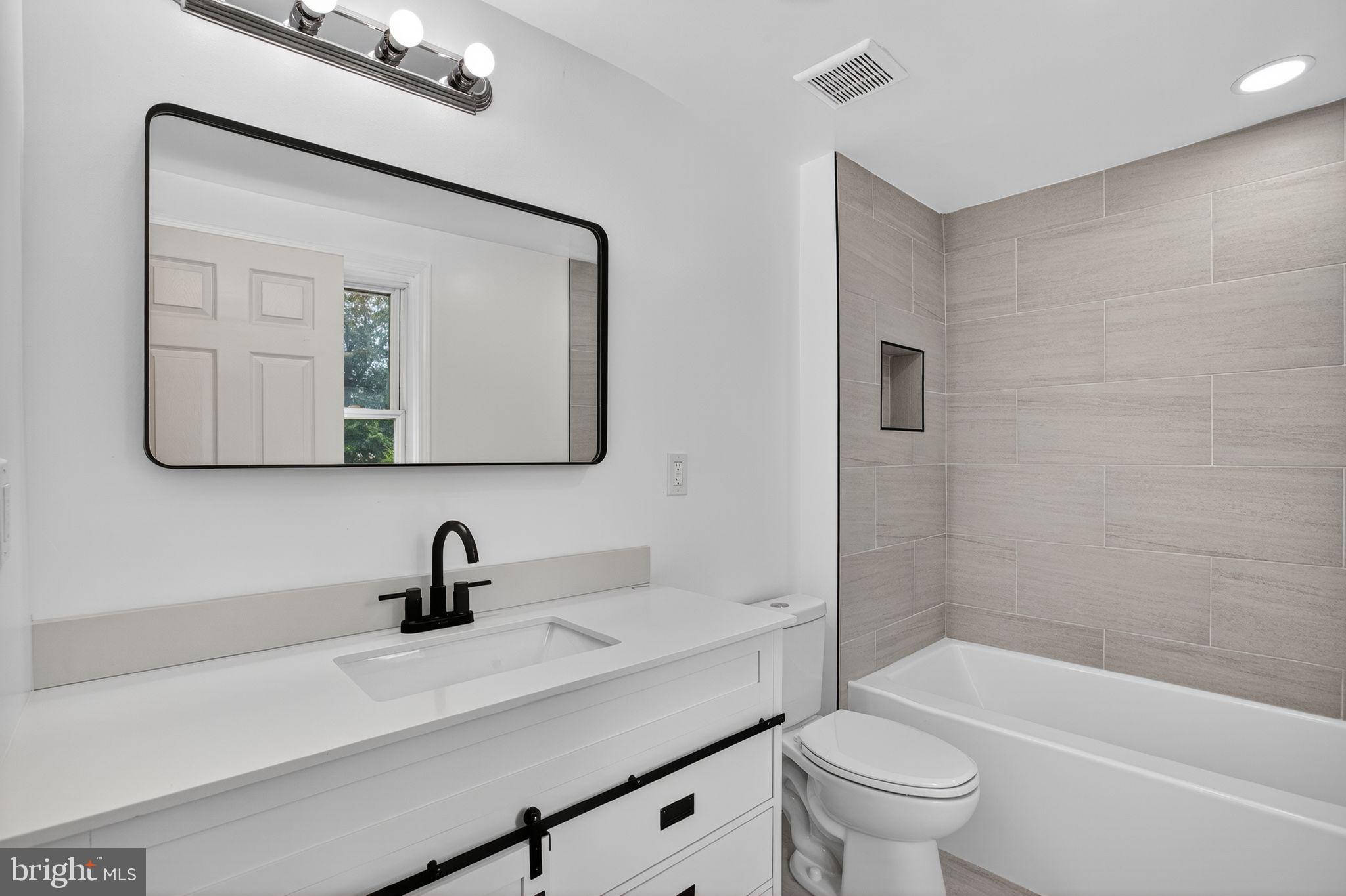 CLIFFTON ON THE POTOMAC - Residential