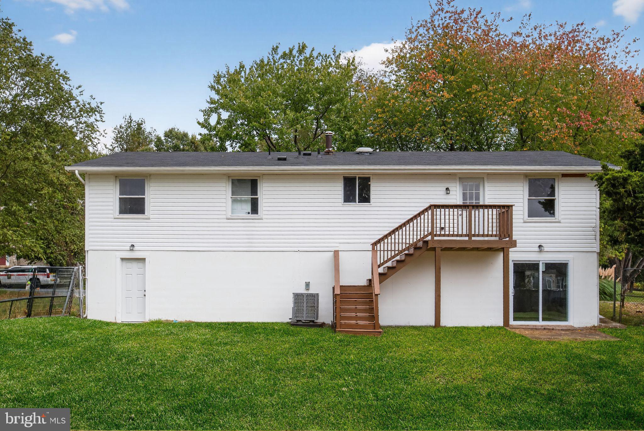 CLIFFTON ON THE POTOMAC - Residential