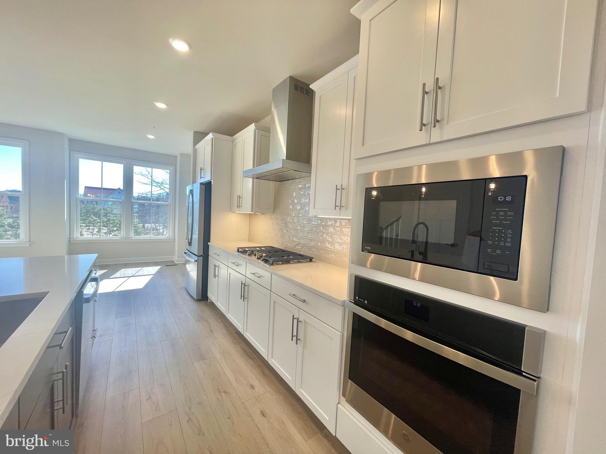 VILLAGES OF URBANA - Residential Lease