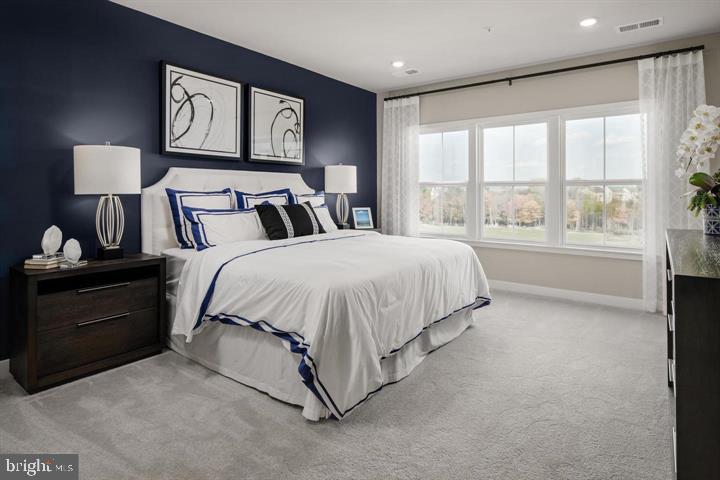 VILLAGES OF URBANA - Residential Lease