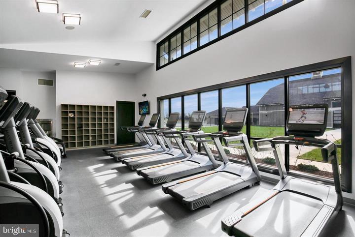 VILLAGES OF URBANA - Residential Lease