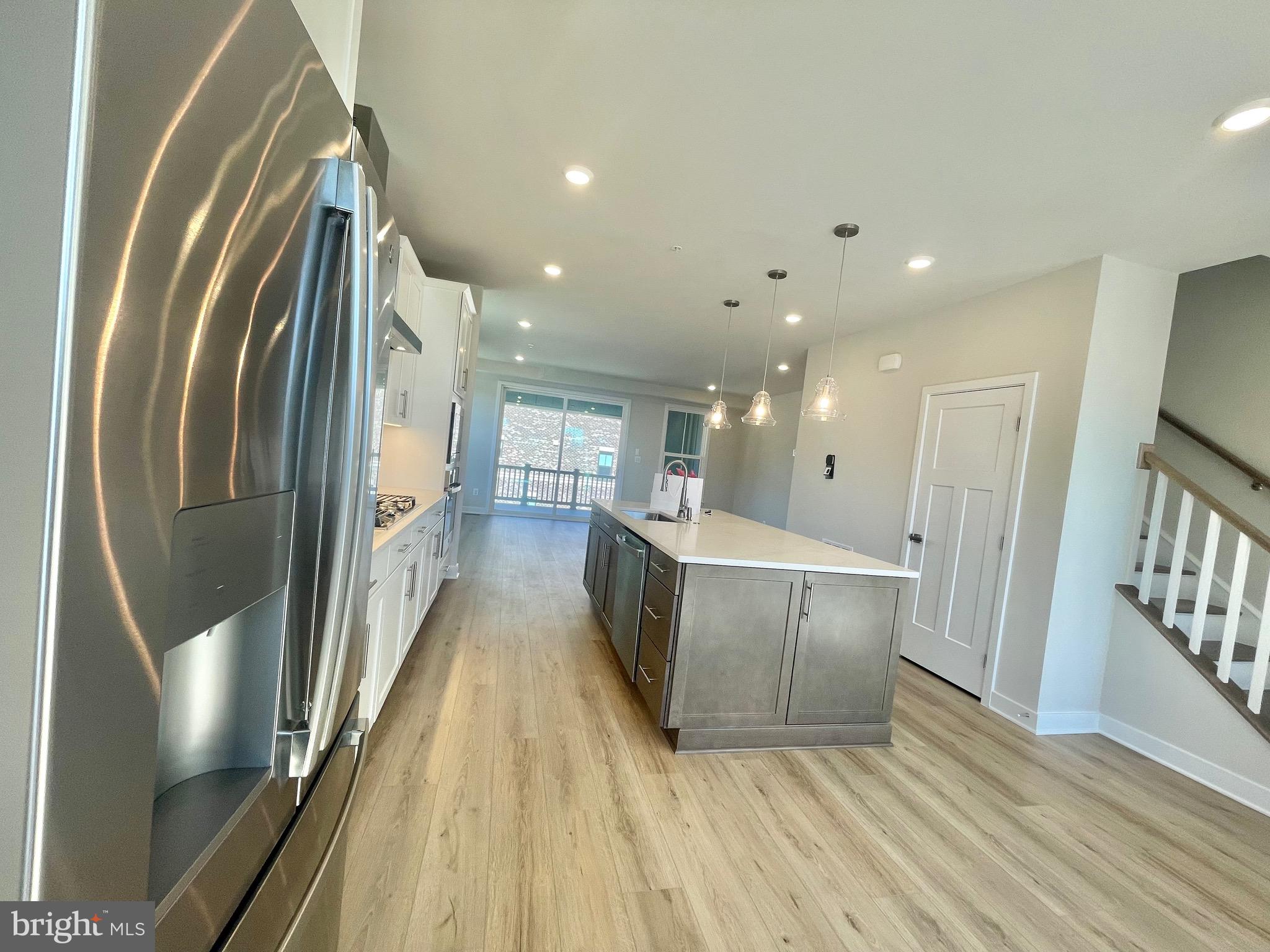 VILLAGES OF URBANA - Residential Lease