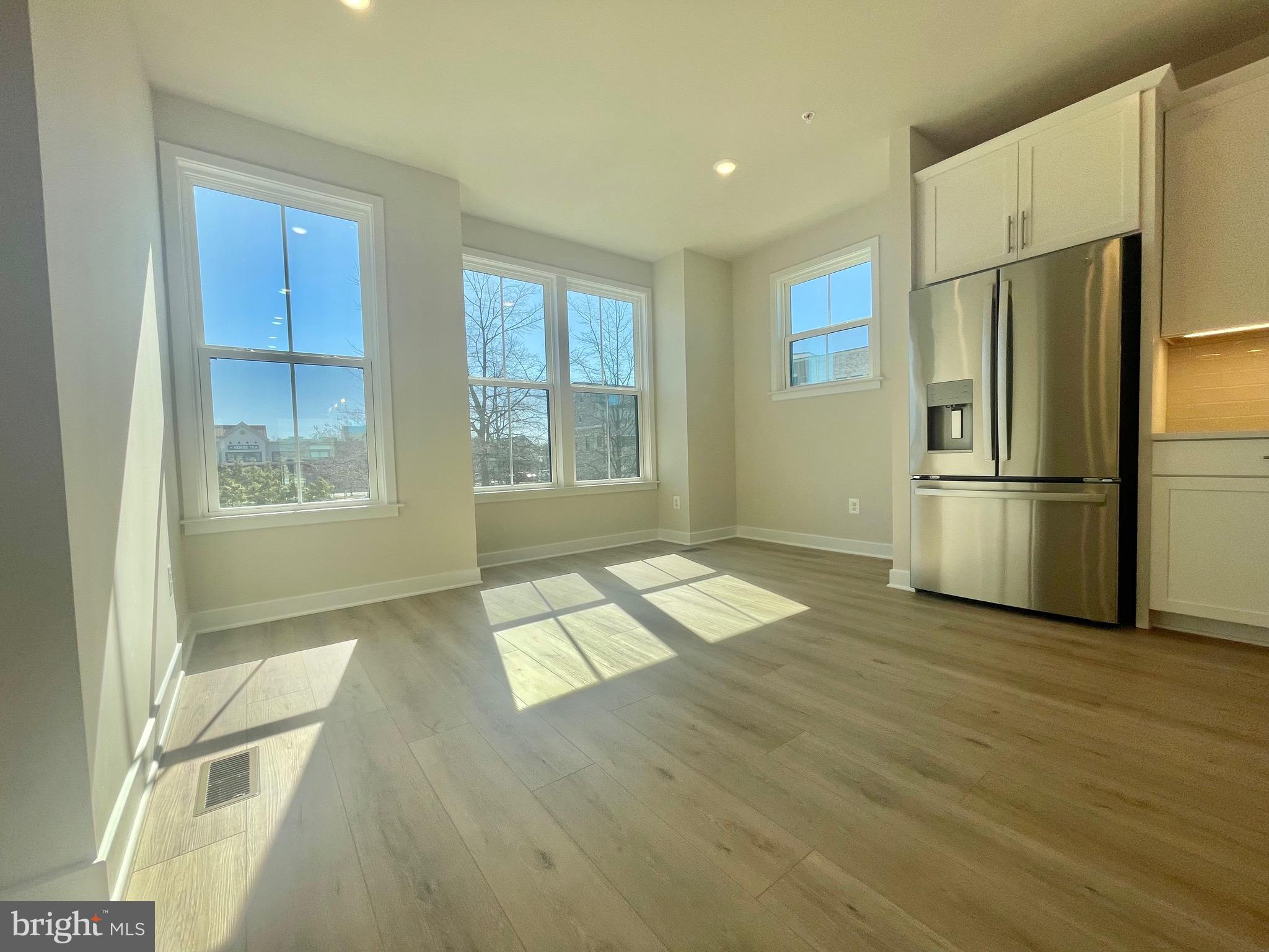 VILLAGES OF URBANA - Residential Lease