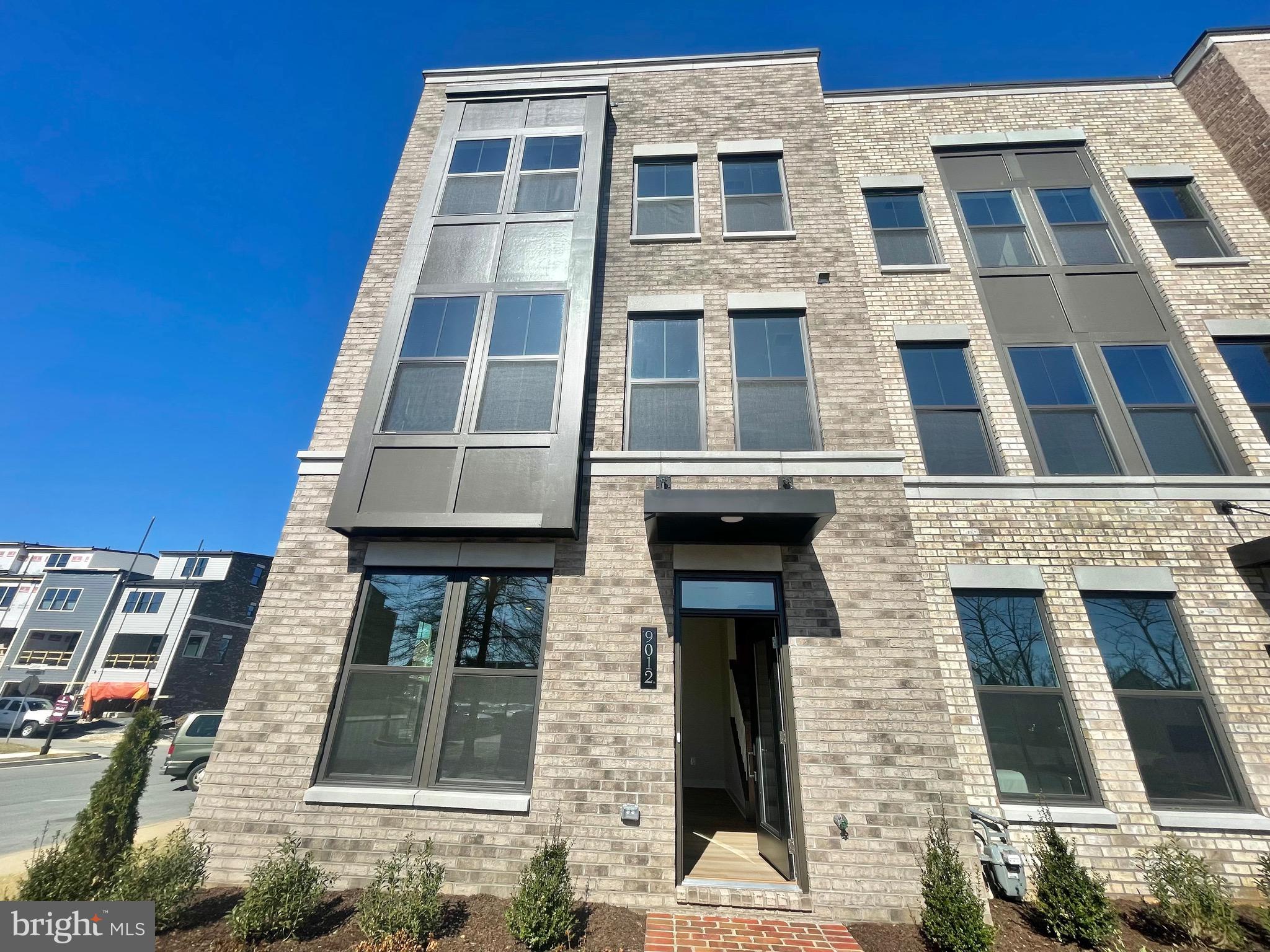 VILLAGES OF URBANA - Residential Lease