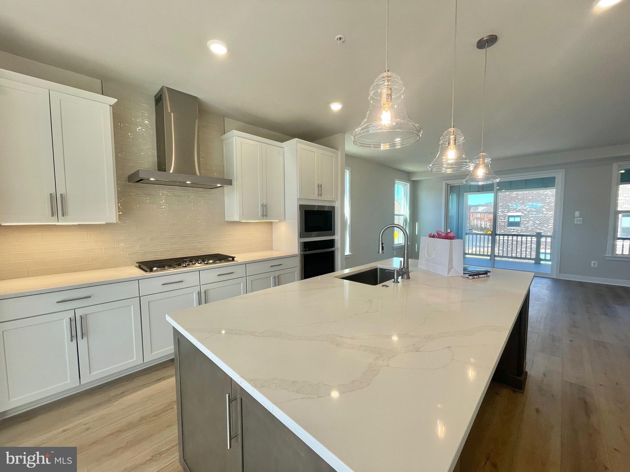 VILLAGES OF URBANA - Residential Lease