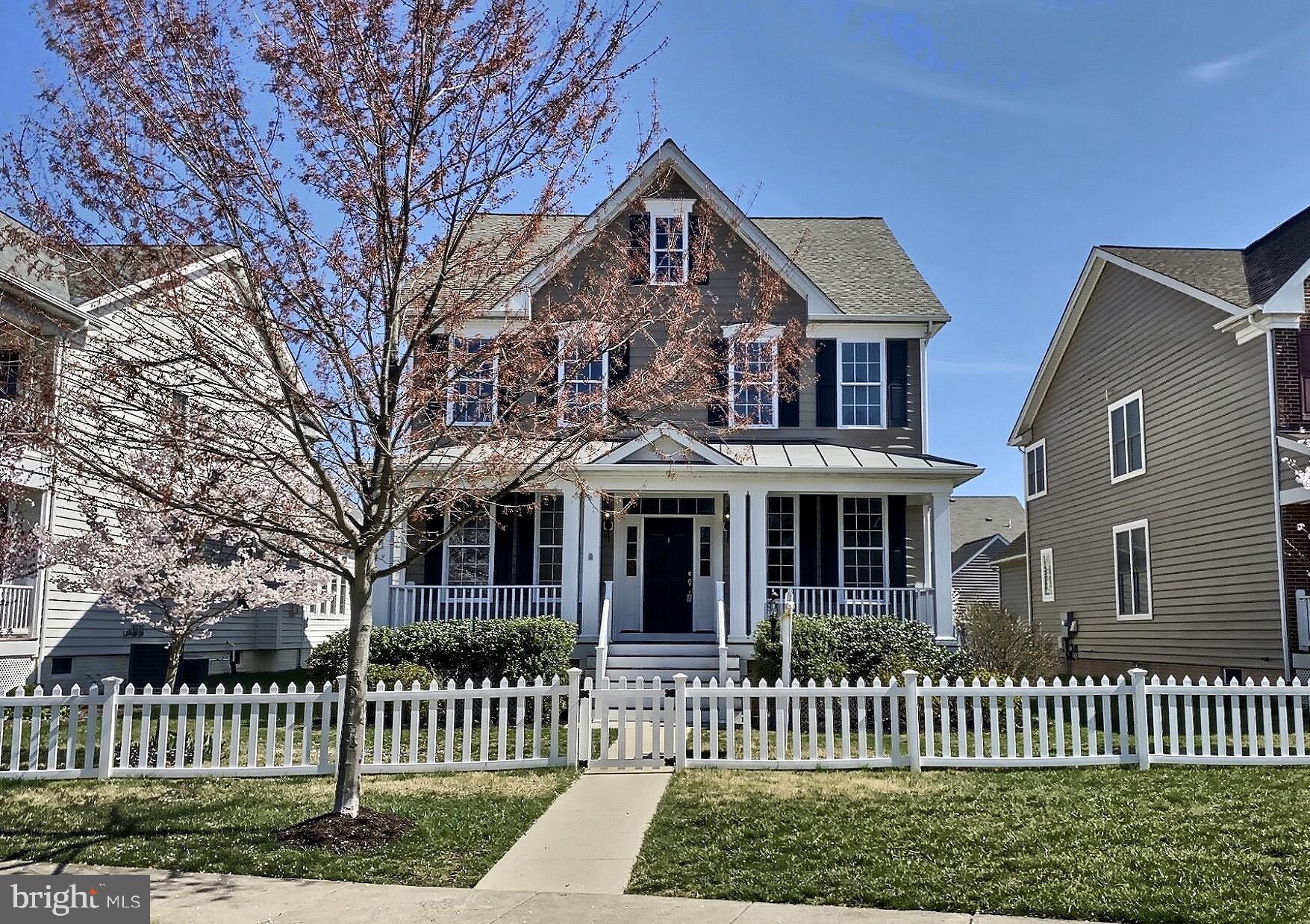 SOUTH RIDING - Residential