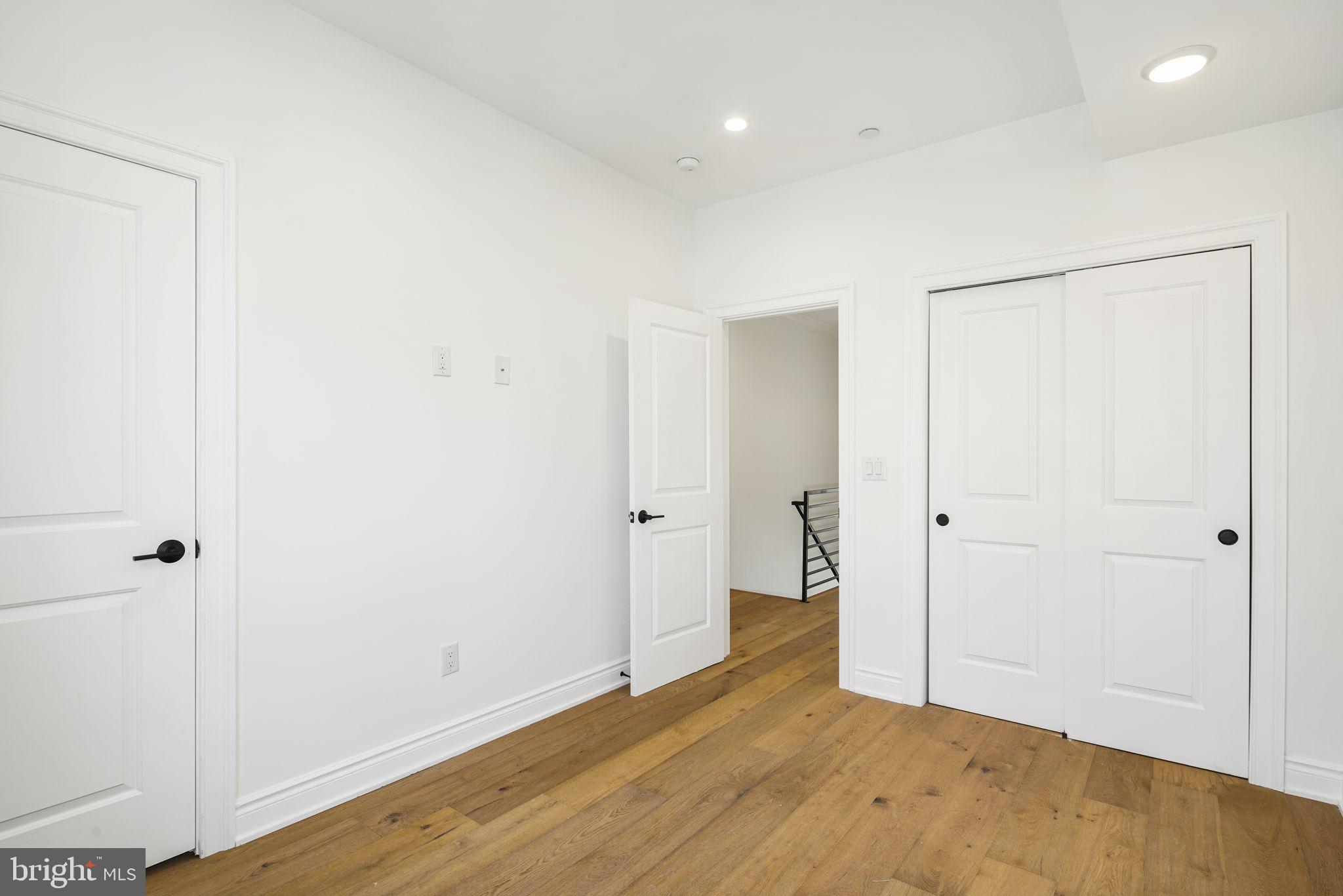 WEST KENSINGTON - Residential