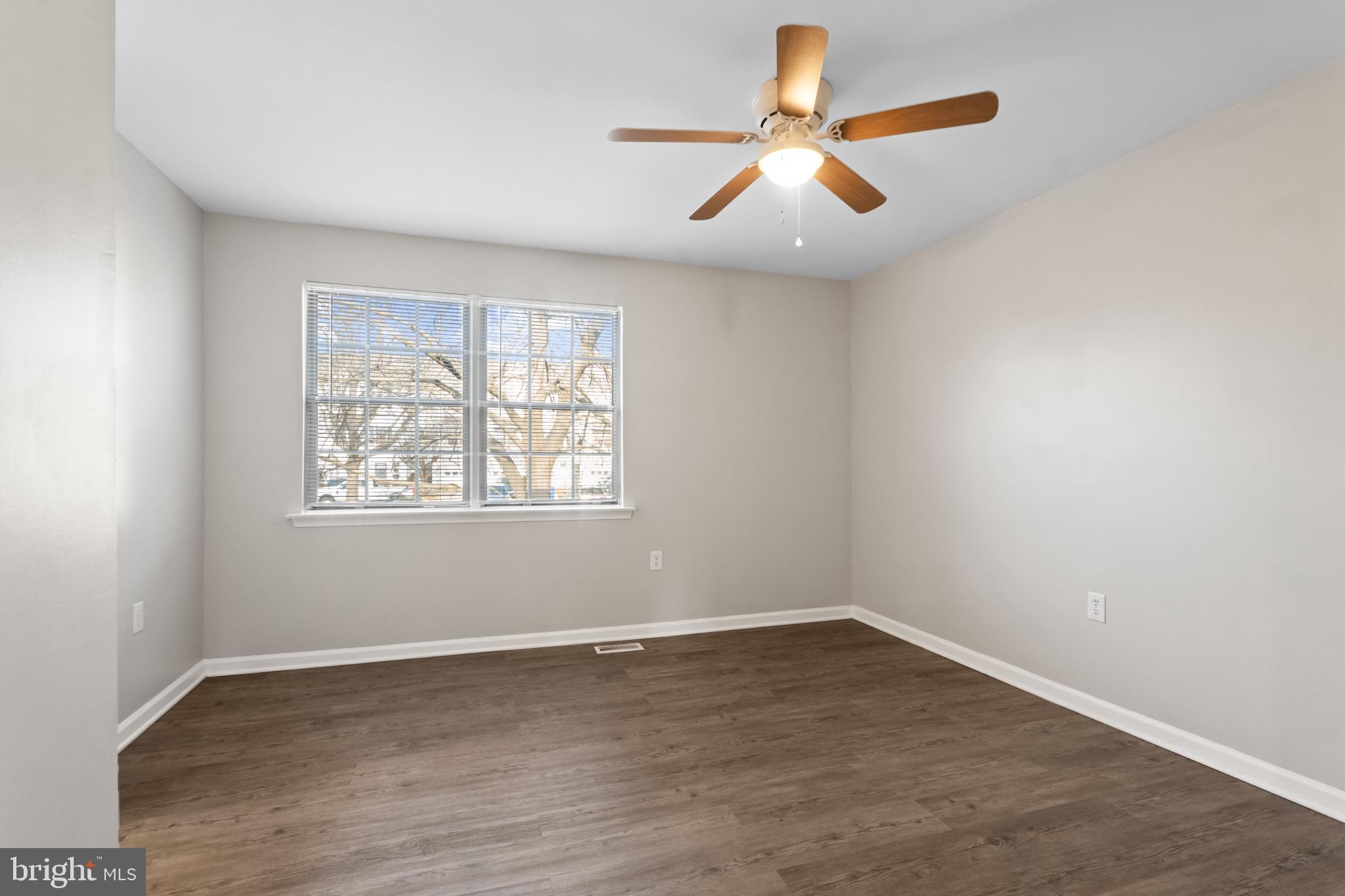 CROGHAN SQUARE - Residential