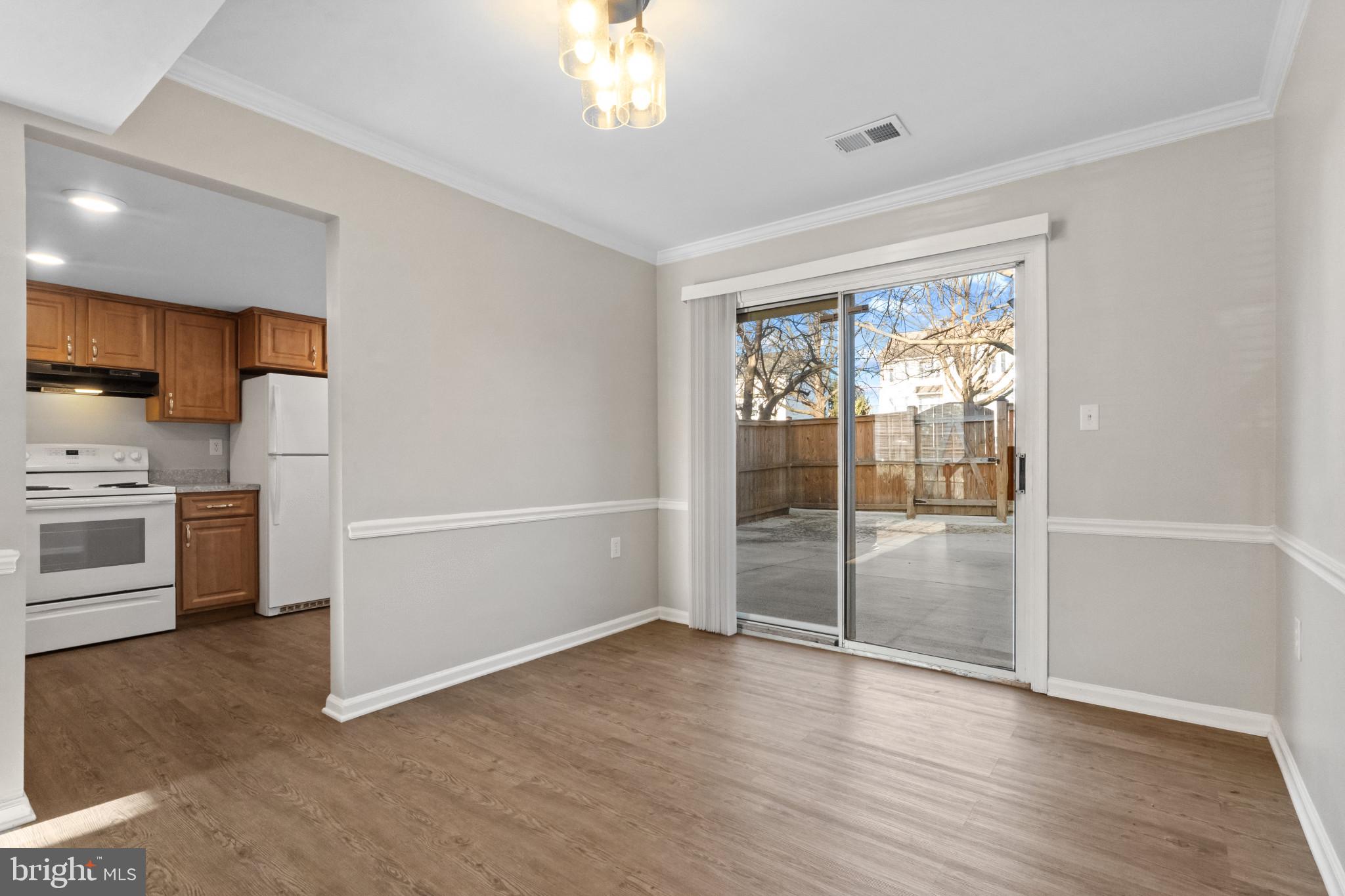 CROGHAN SQUARE - Residential