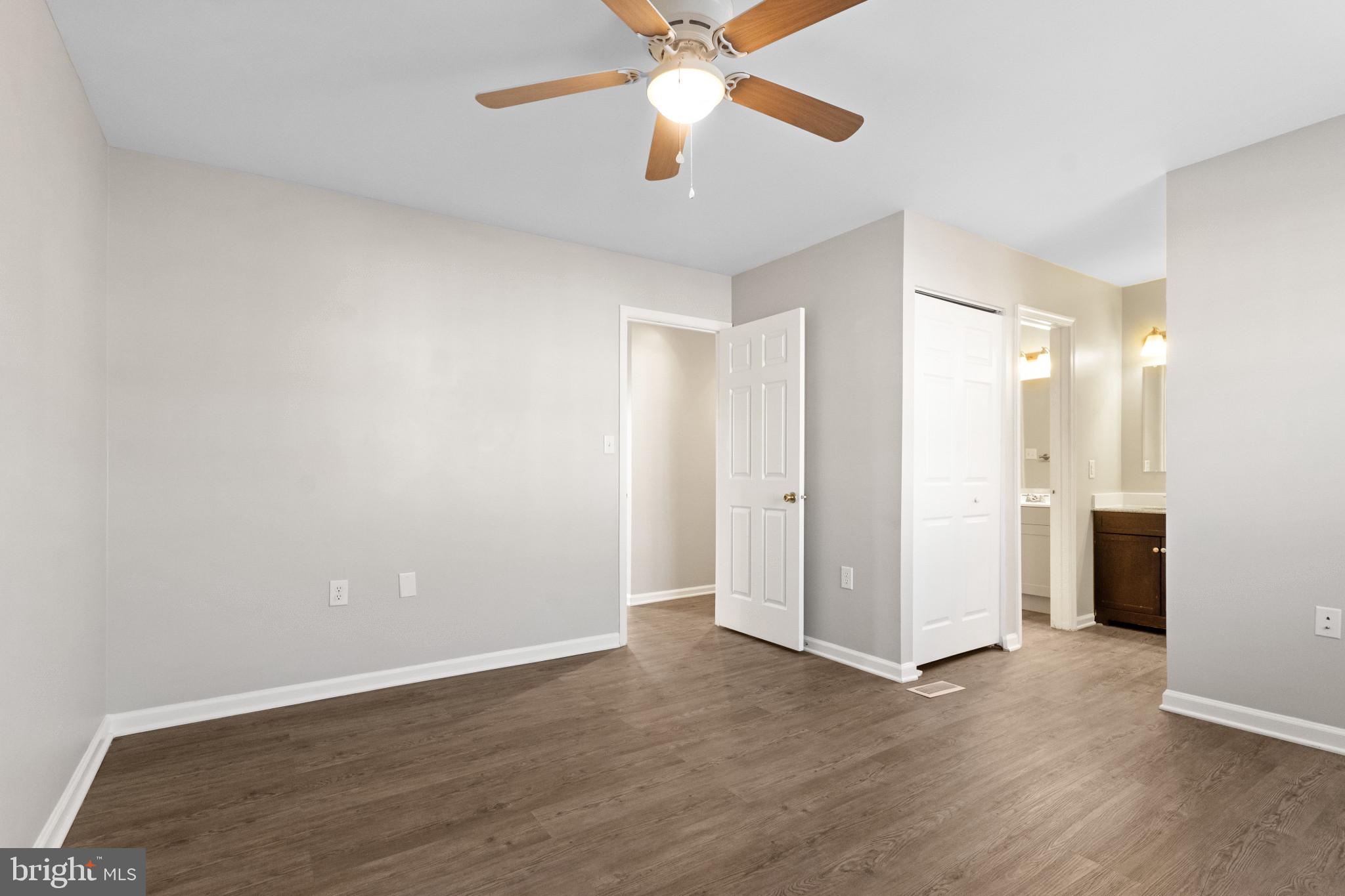 CROGHAN SQUARE - Residential