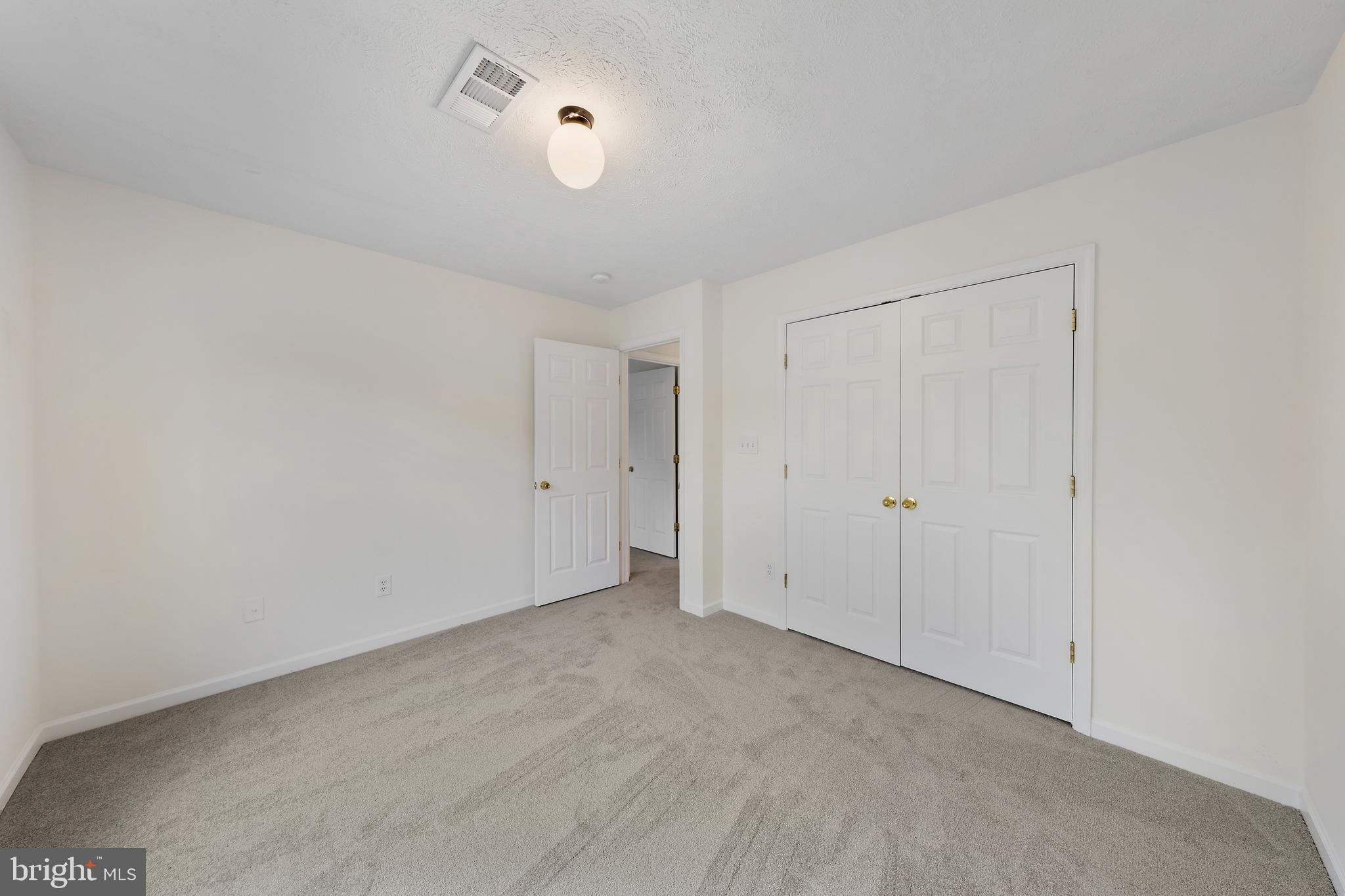 CATTAIL COMMONS - Residential