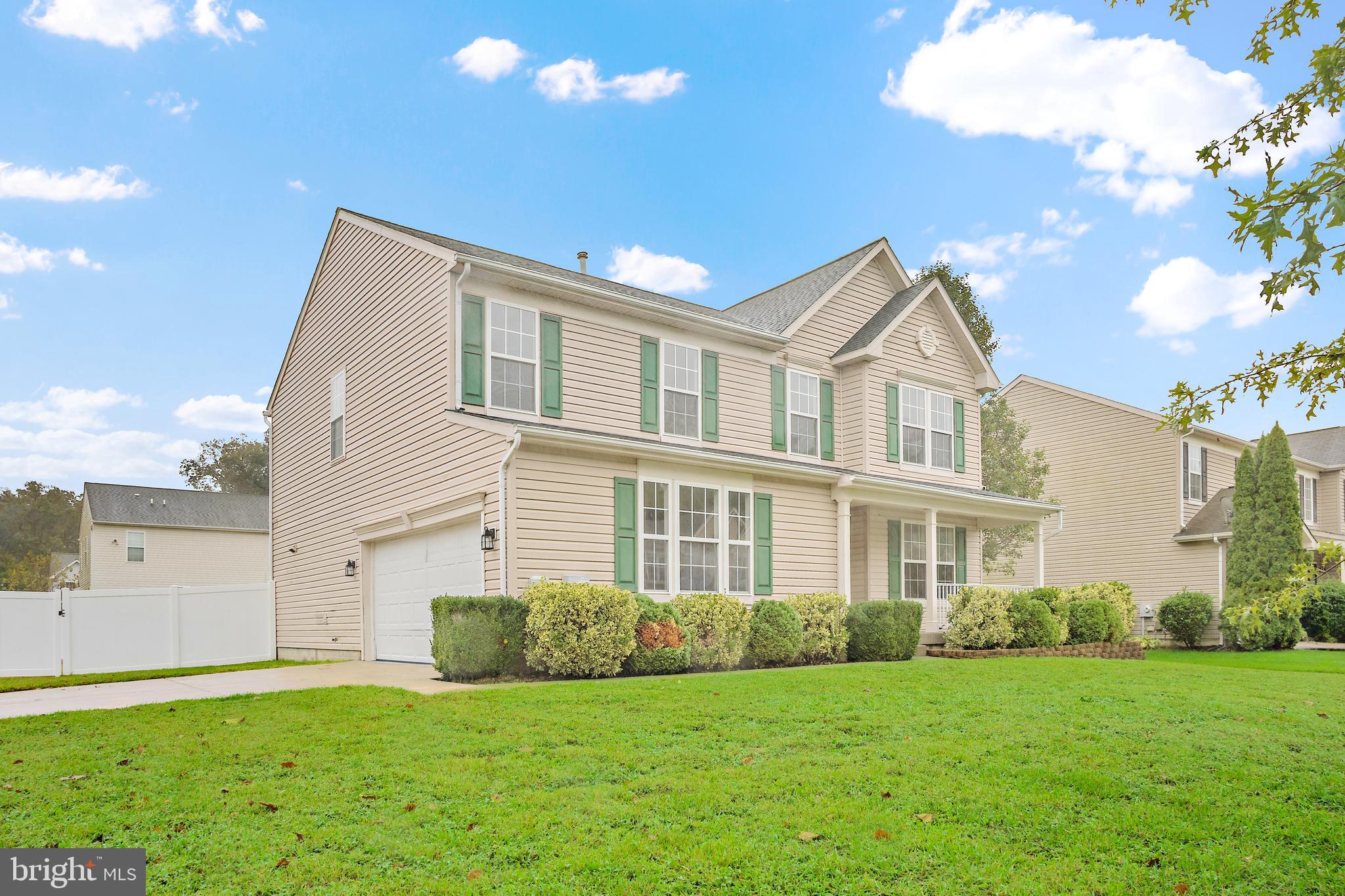 CATTAIL COMMONS - Residential