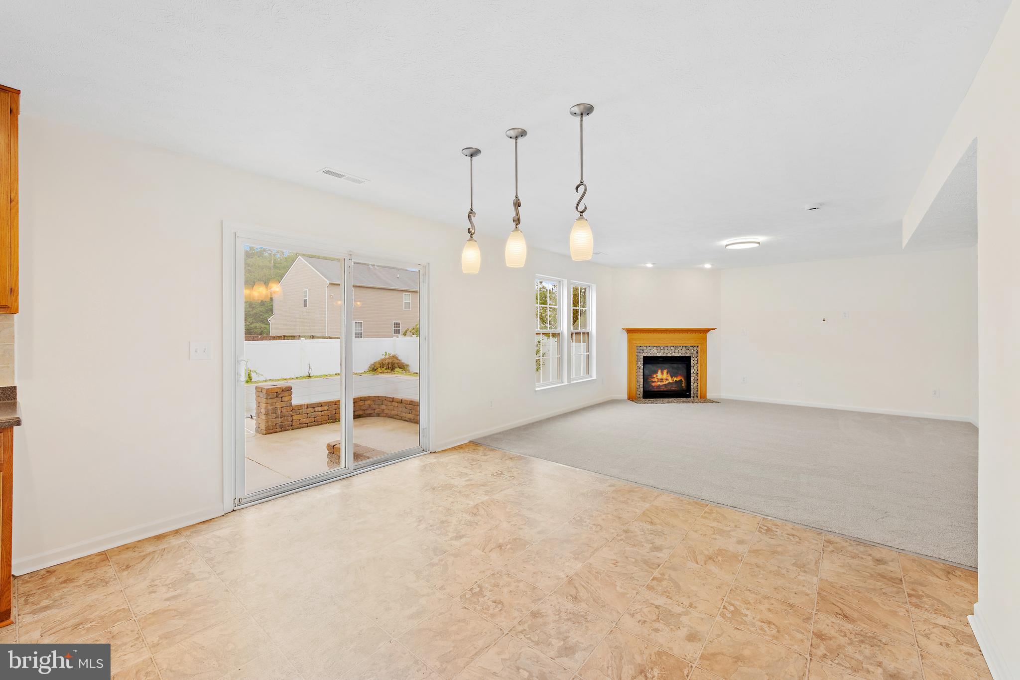 CATTAIL COMMONS - Residential