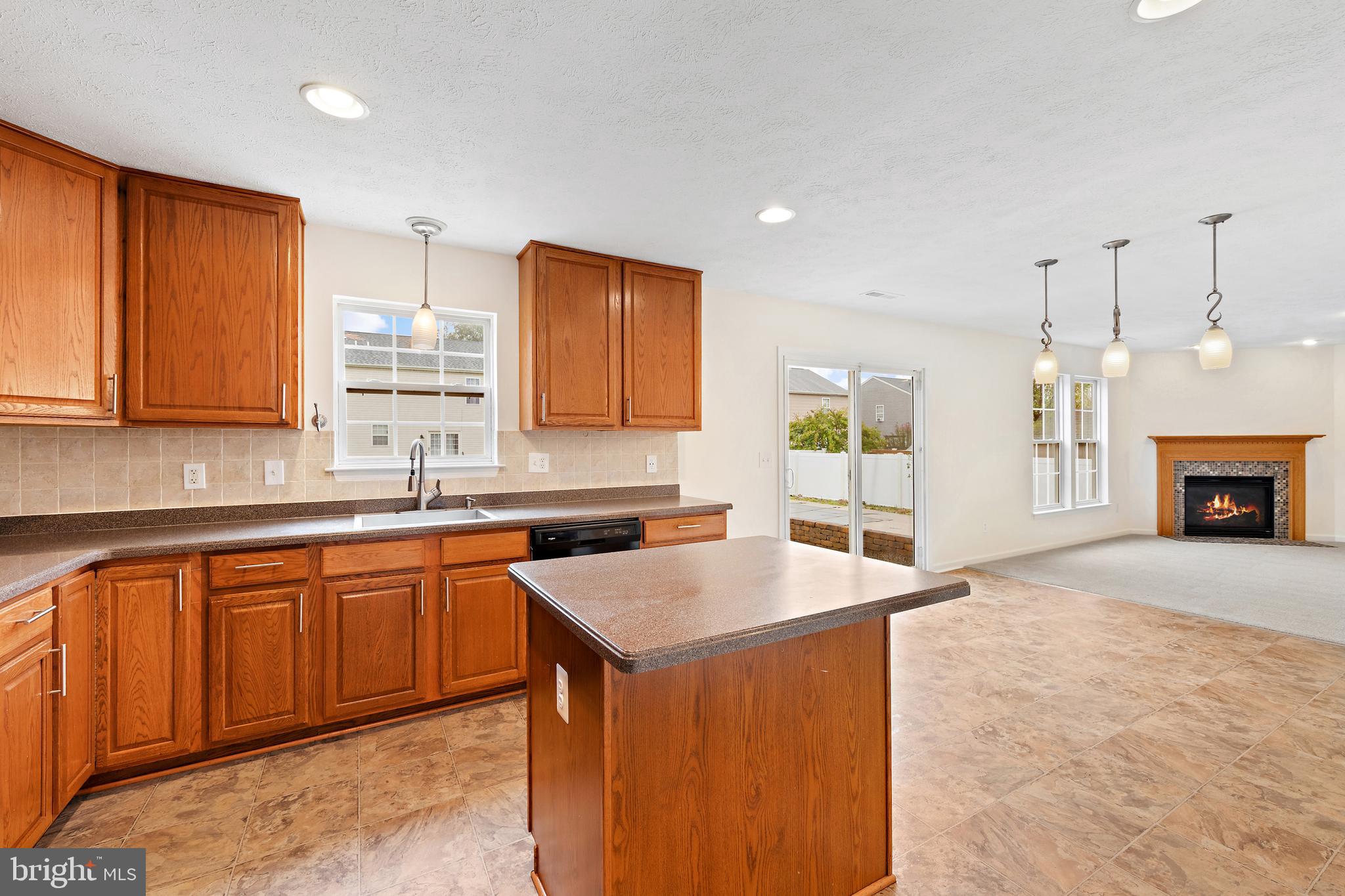 CATTAIL COMMONS - Residential