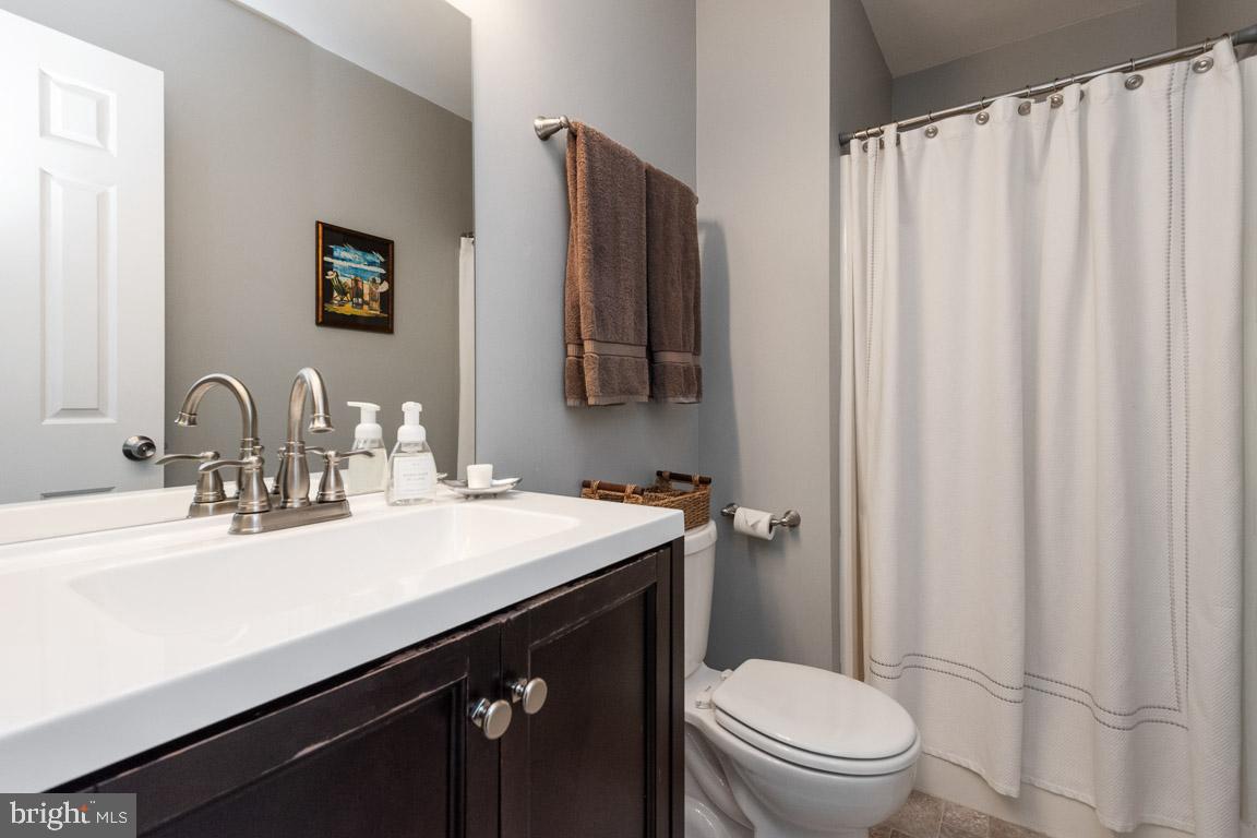 EDGEWOOD GREEN - Residential