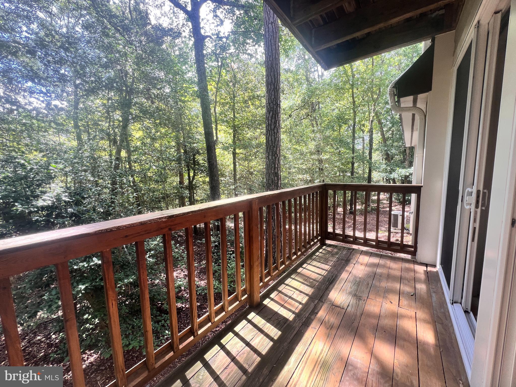 103 SQUARE RIGGER WAY 103