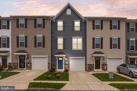 Townhouse For Sale - 174 Freedom Way<br/> SICKLERVILLE, NJ 08081