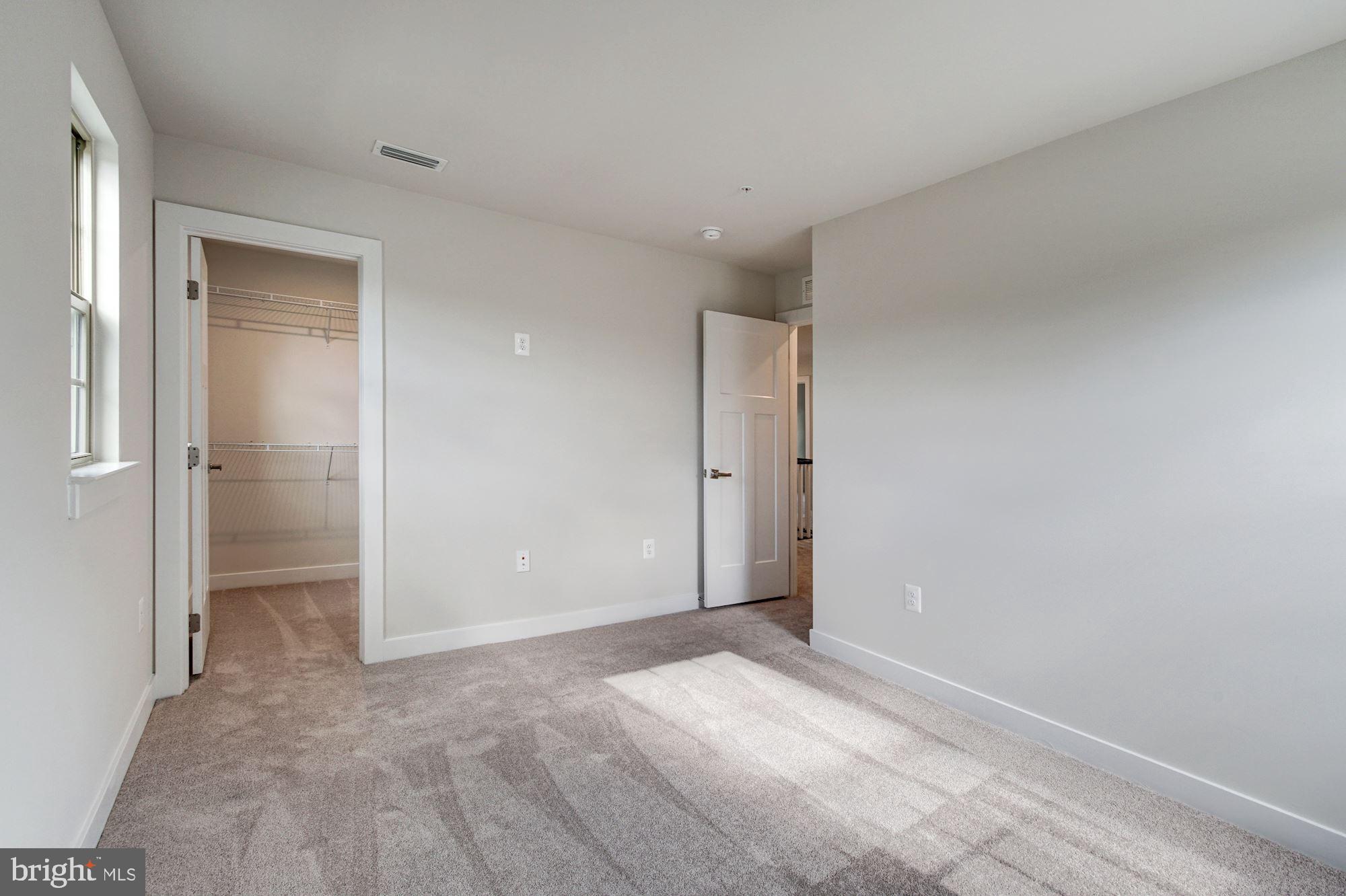 TIMOTHY BRANCH SINGLES - Residential