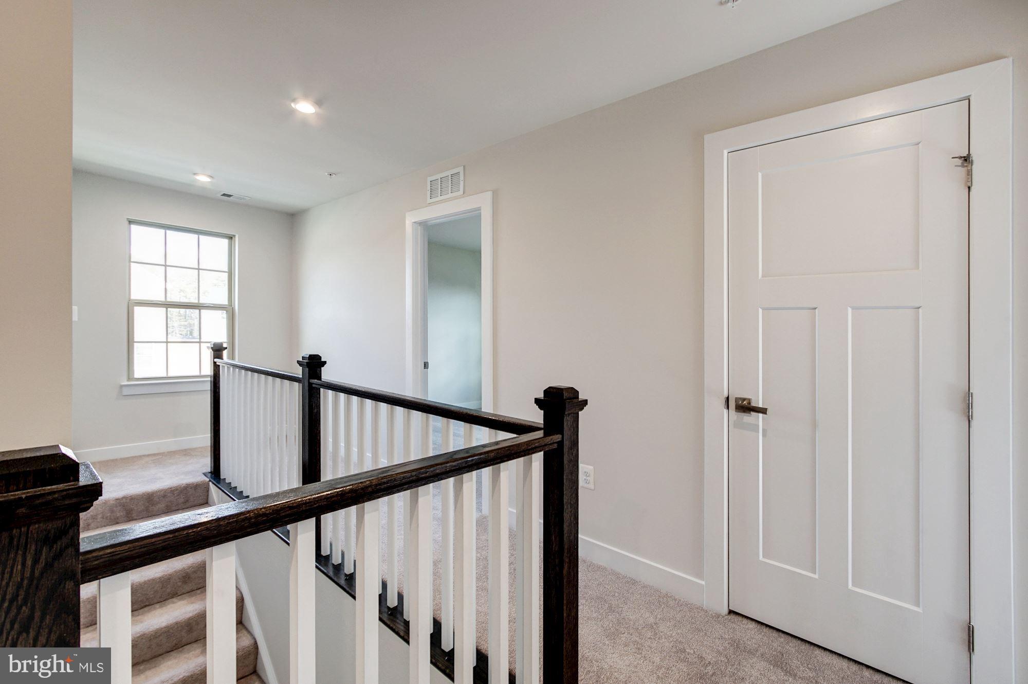 TIMOTHY BRANCH SINGLES - Residential