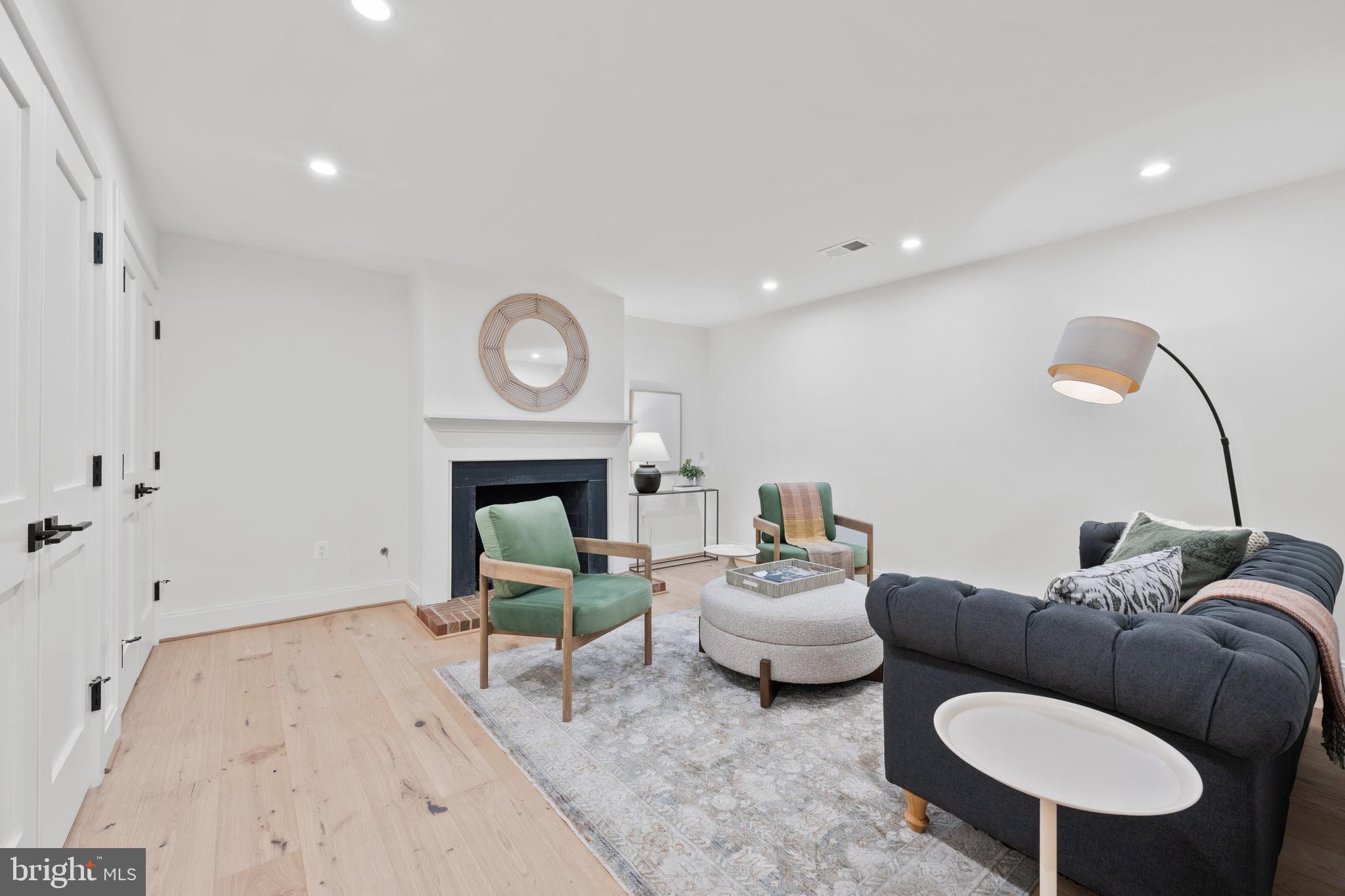 OLD TOWN - Residential