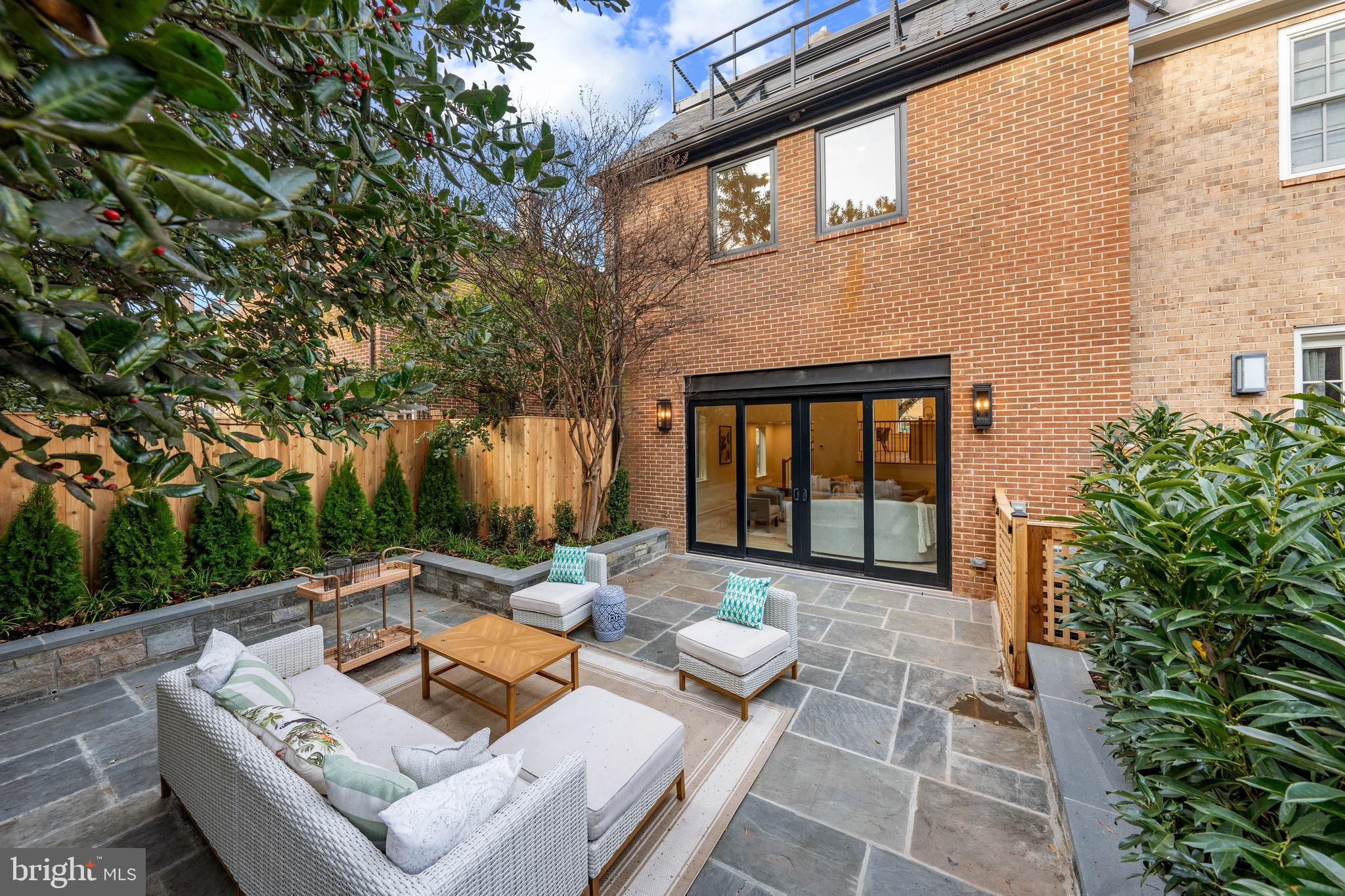 OLD TOWN - Residential