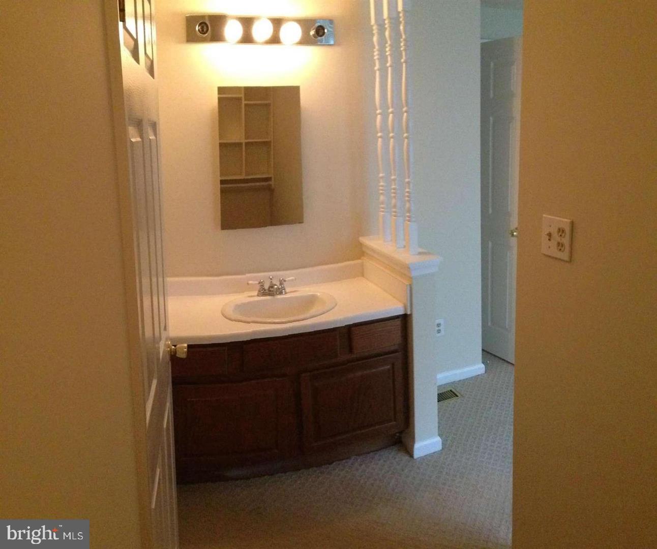 HERITAGE ESTATES - Residential Lease