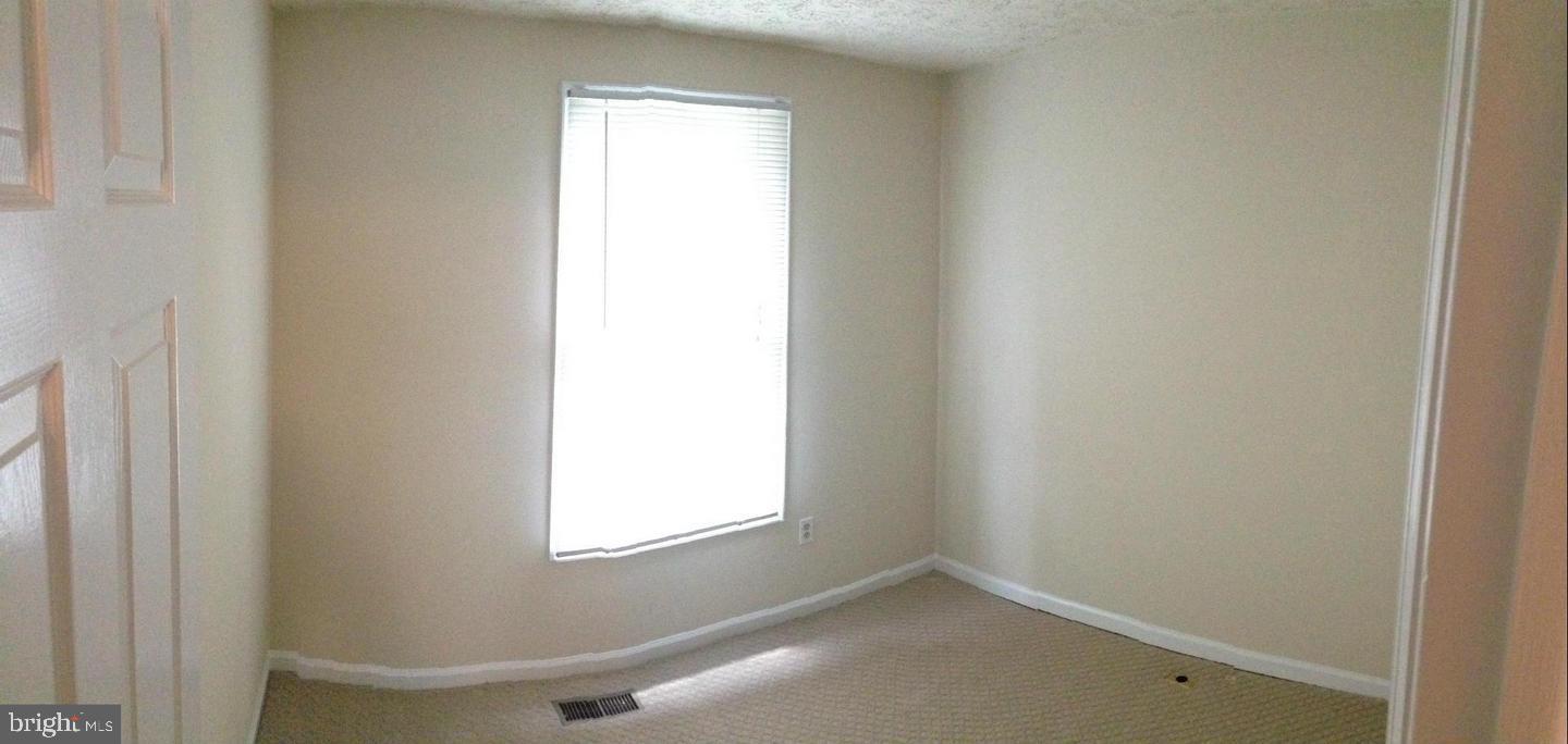 HERITAGE ESTATES - Residential Lease