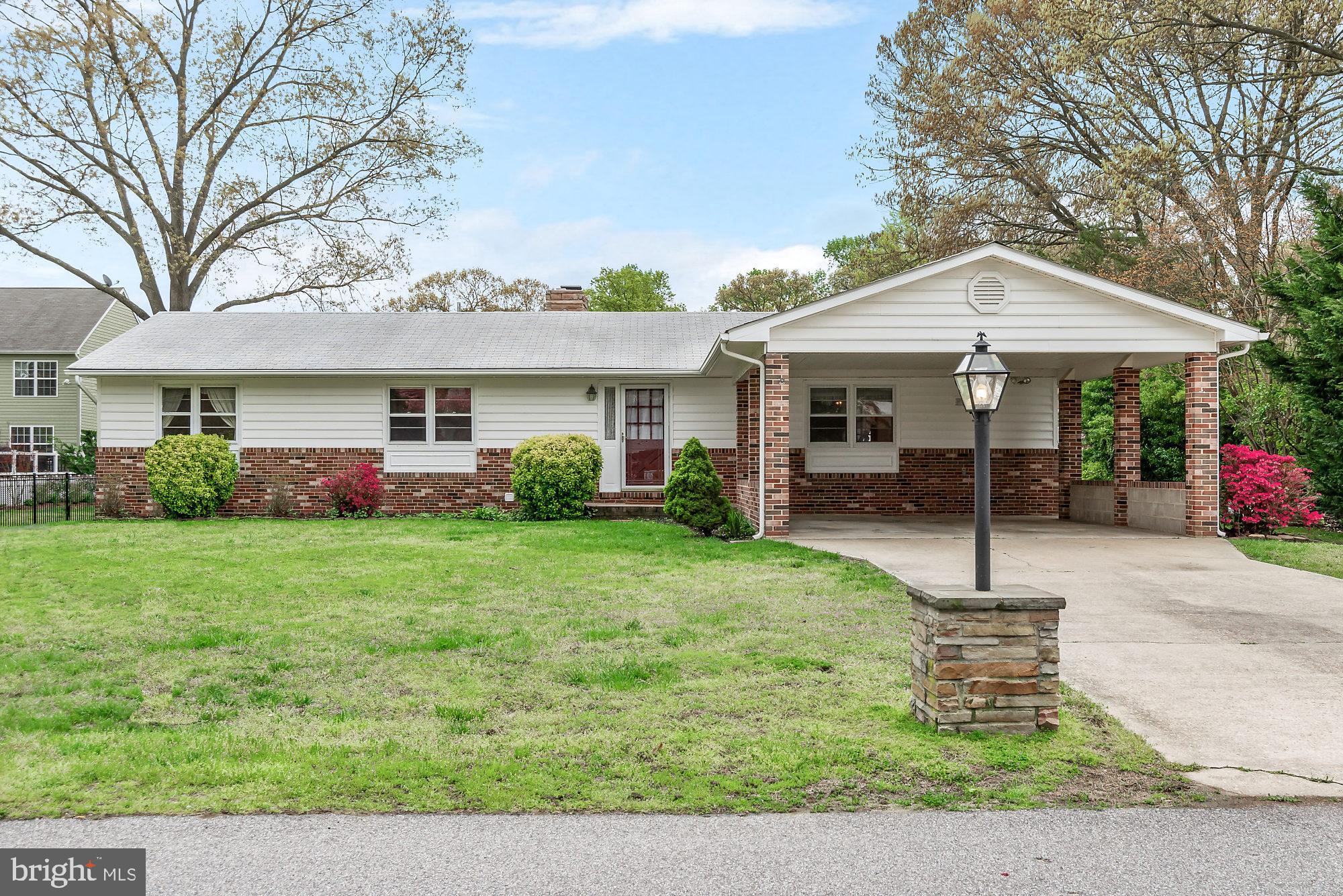 MAGOTHY MANOR - Residential