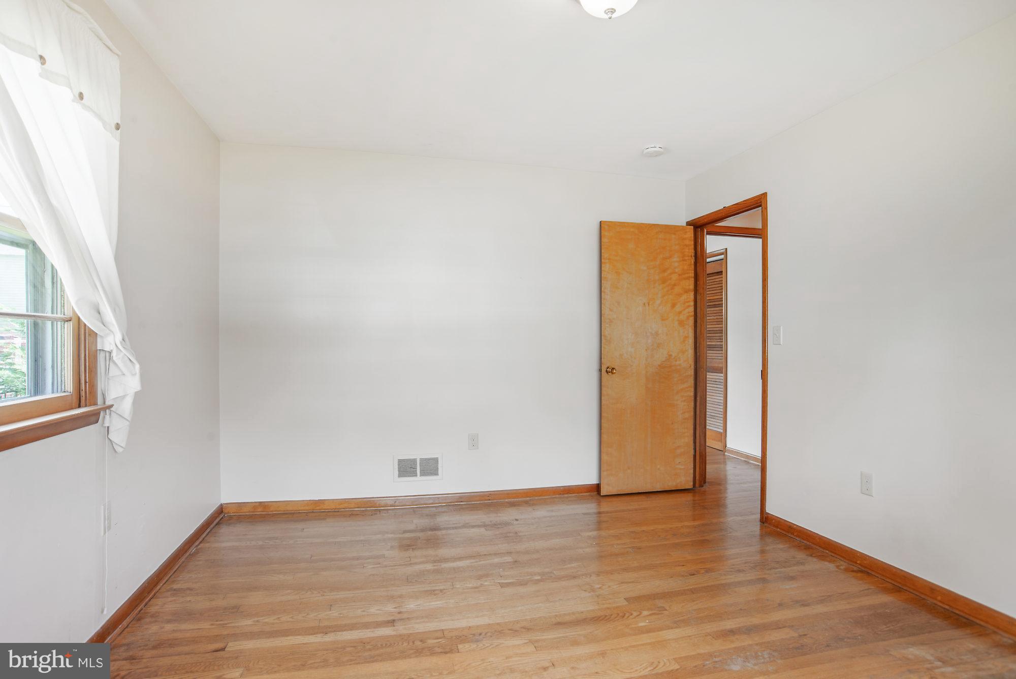 MAGOTHY MANOR - Residential