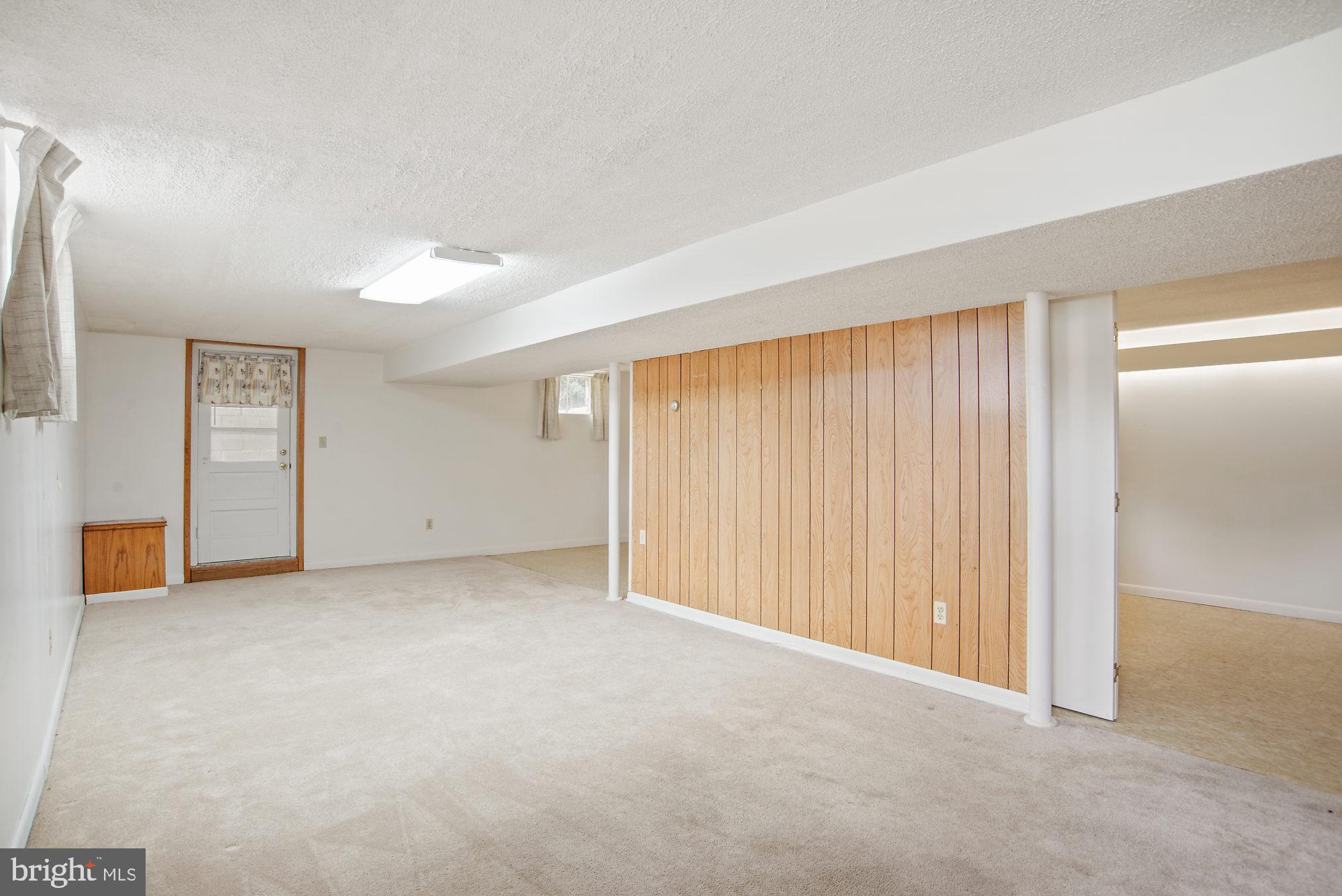 MAGOTHY MANOR - Residential