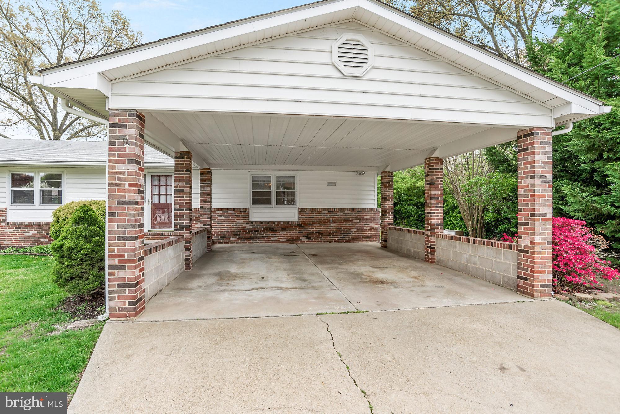 MAGOTHY MANOR - Residential