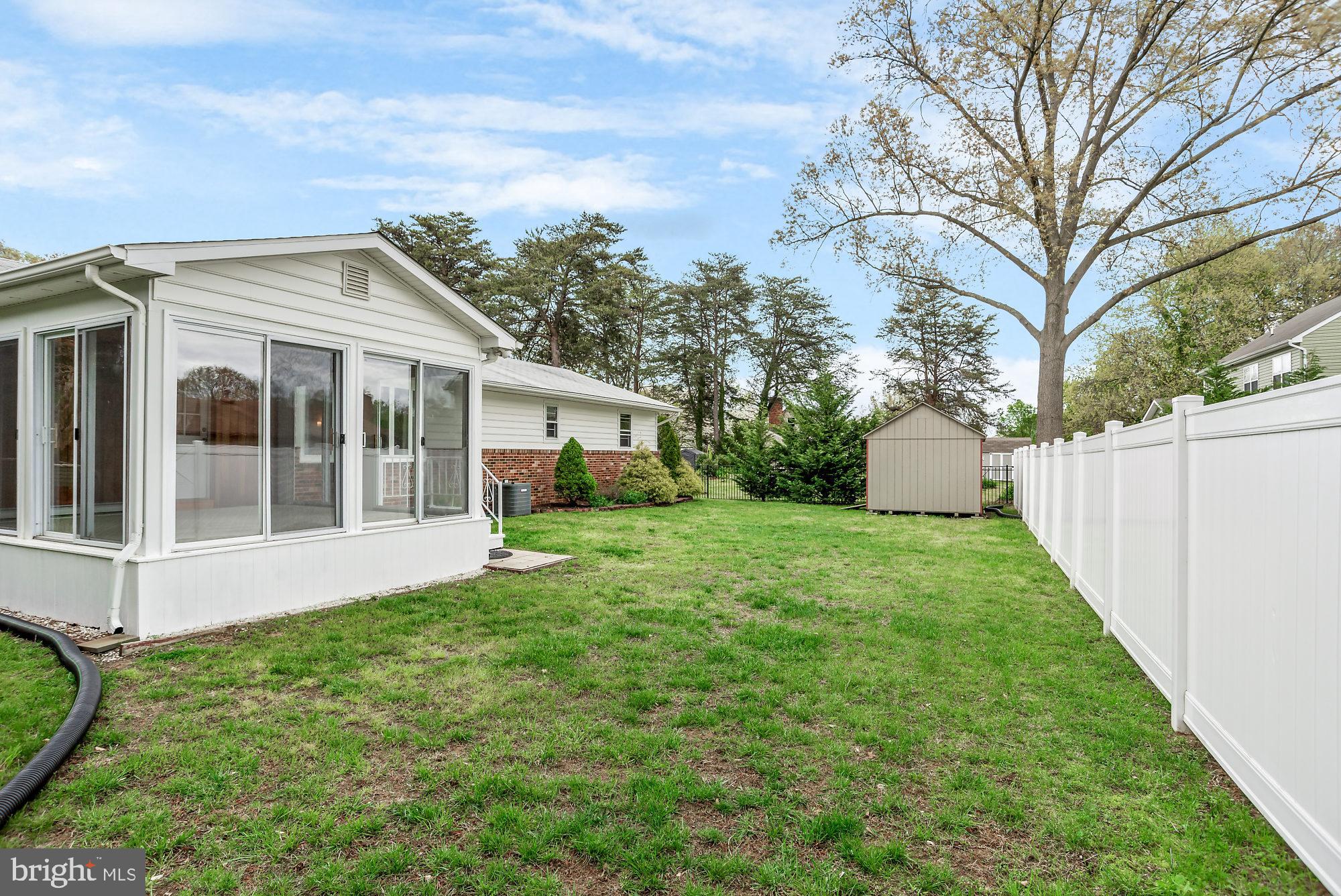 MAGOTHY MANOR - Residential