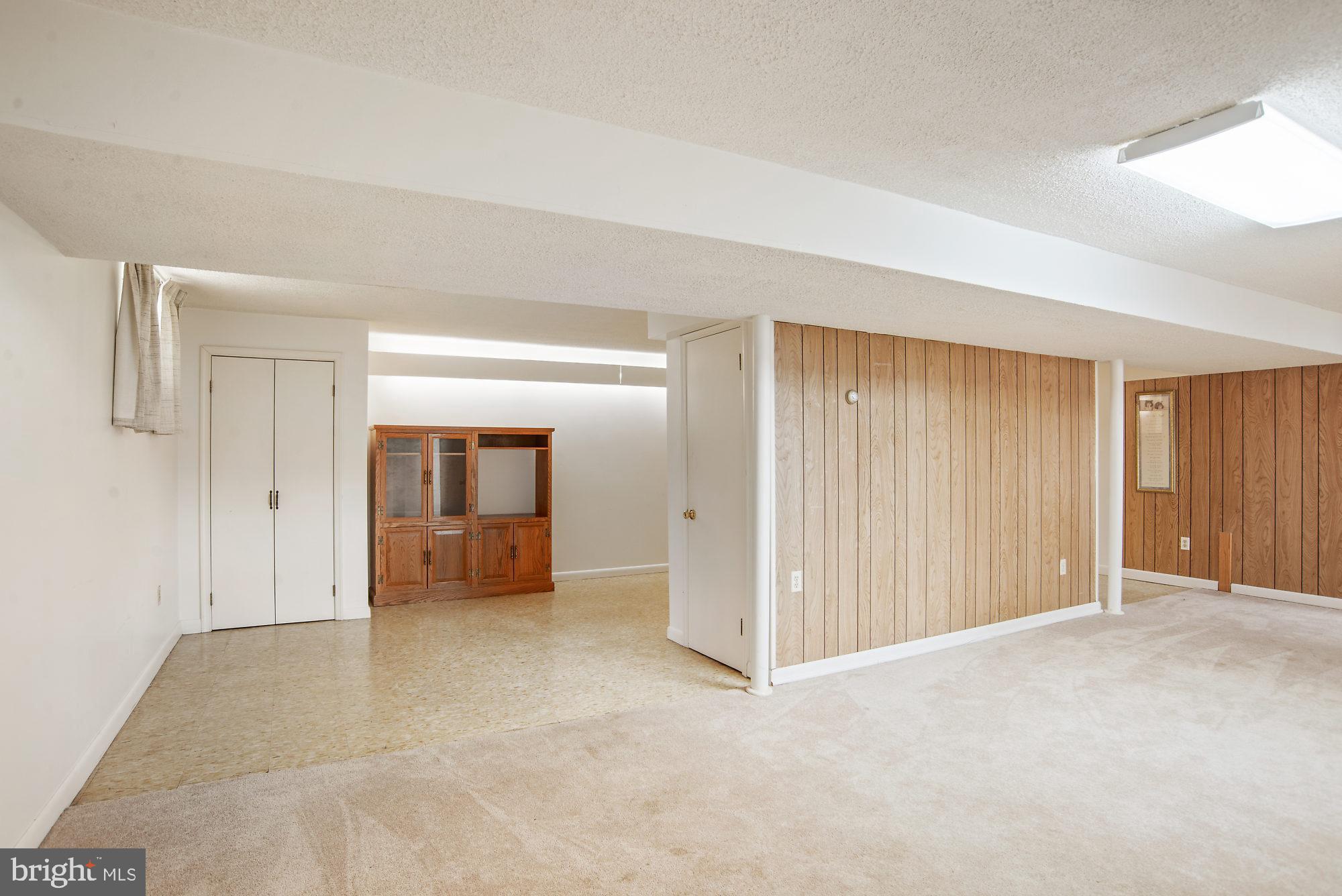 MAGOTHY MANOR - Residential