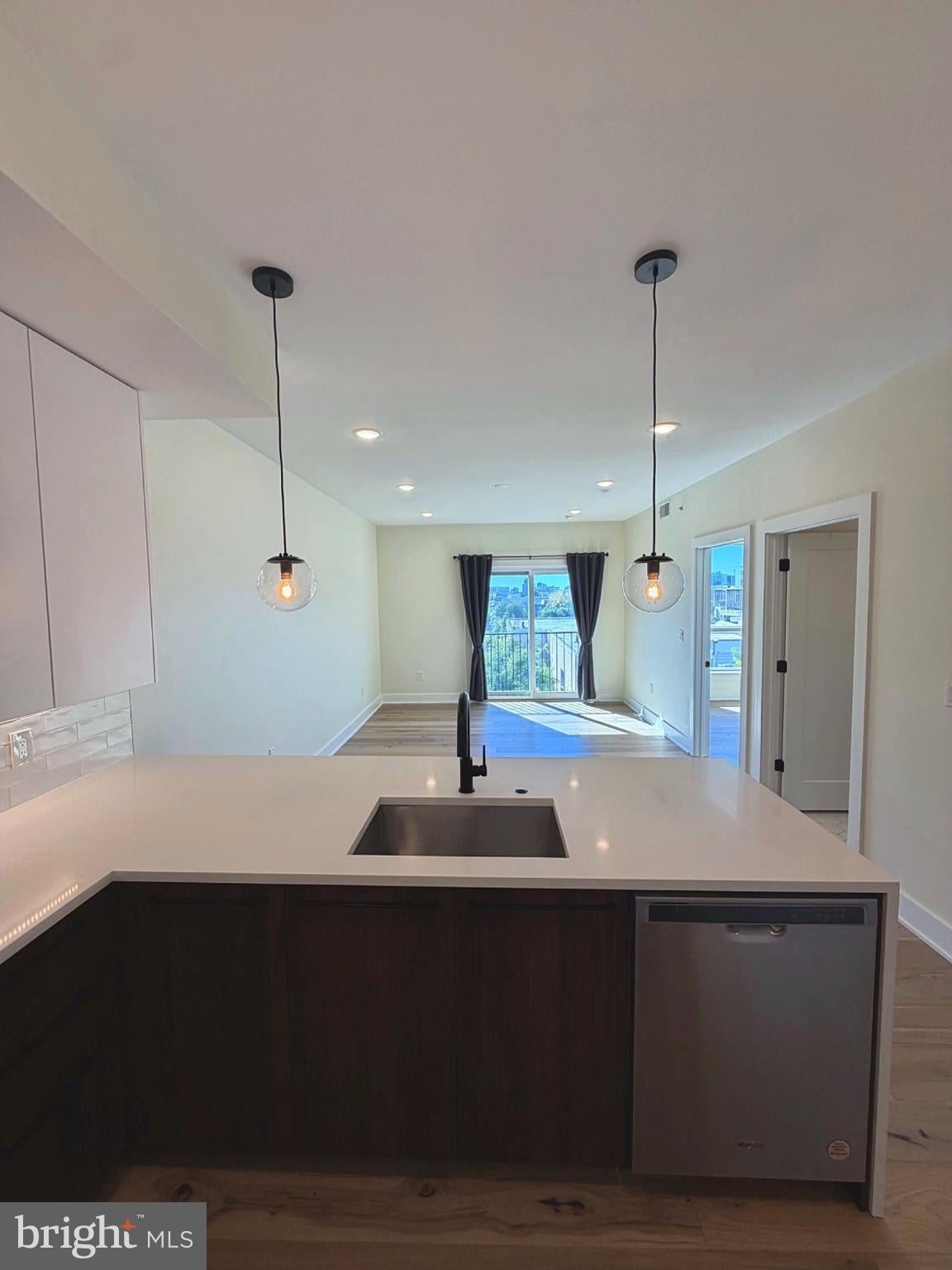 1723 FRANCIS STREET 4H
