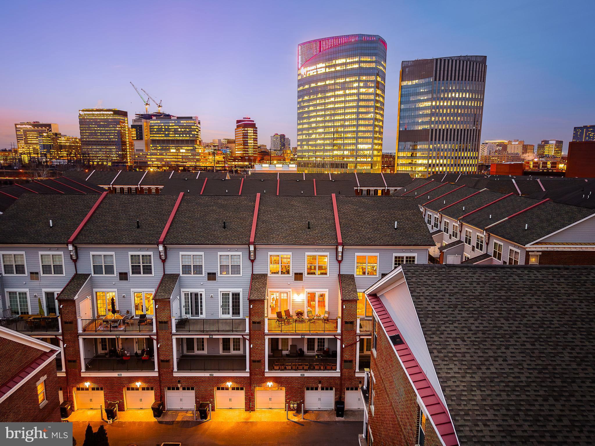 NAVAL SQUARE - Residential
