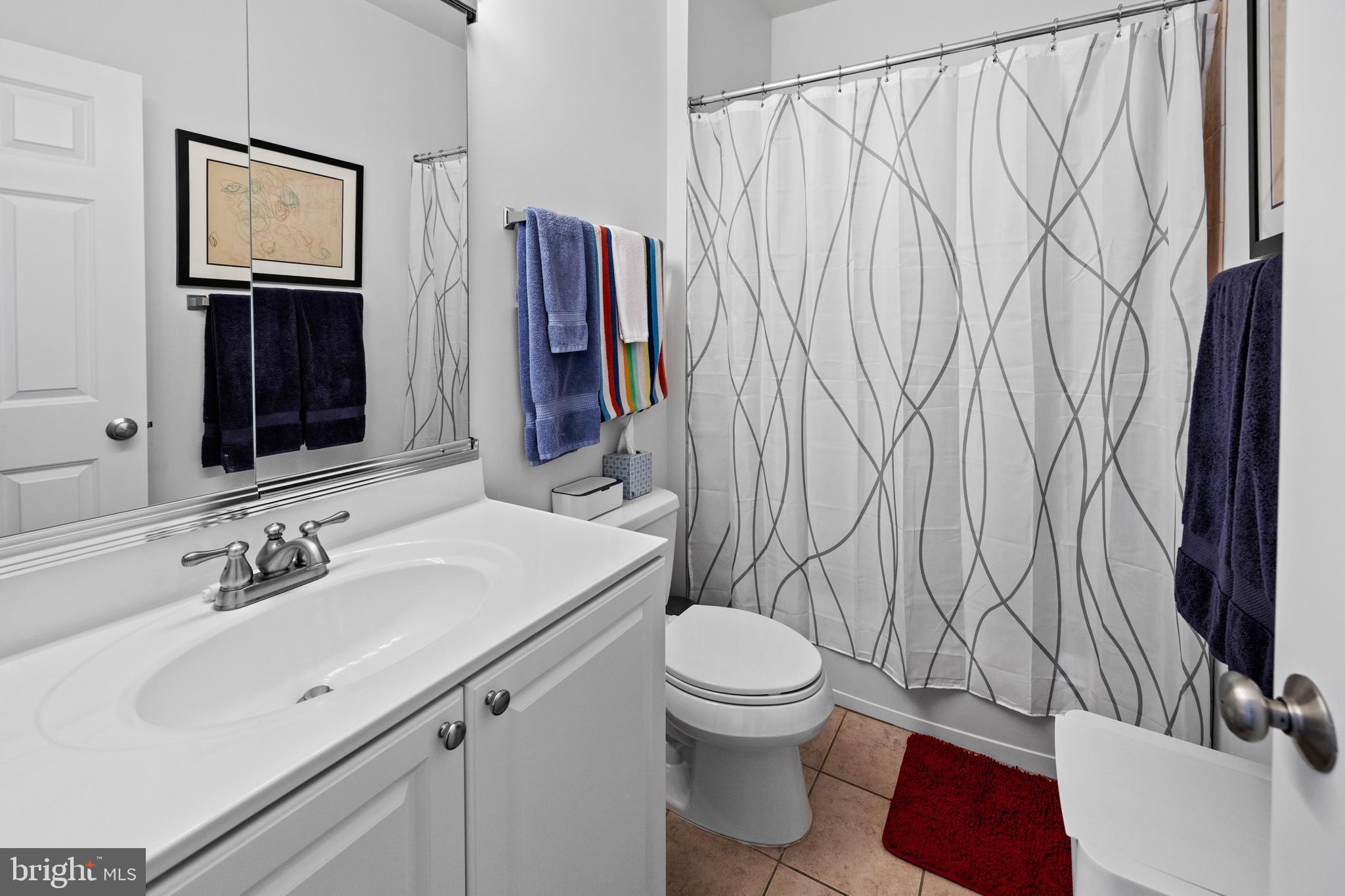 NAVAL SQUARE - Residential