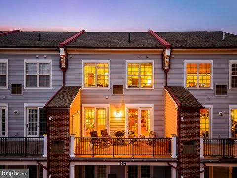 Photo of 303 Captains Way, PHILADELPHIA, PA 19146 (MLS # PAPH2571604)