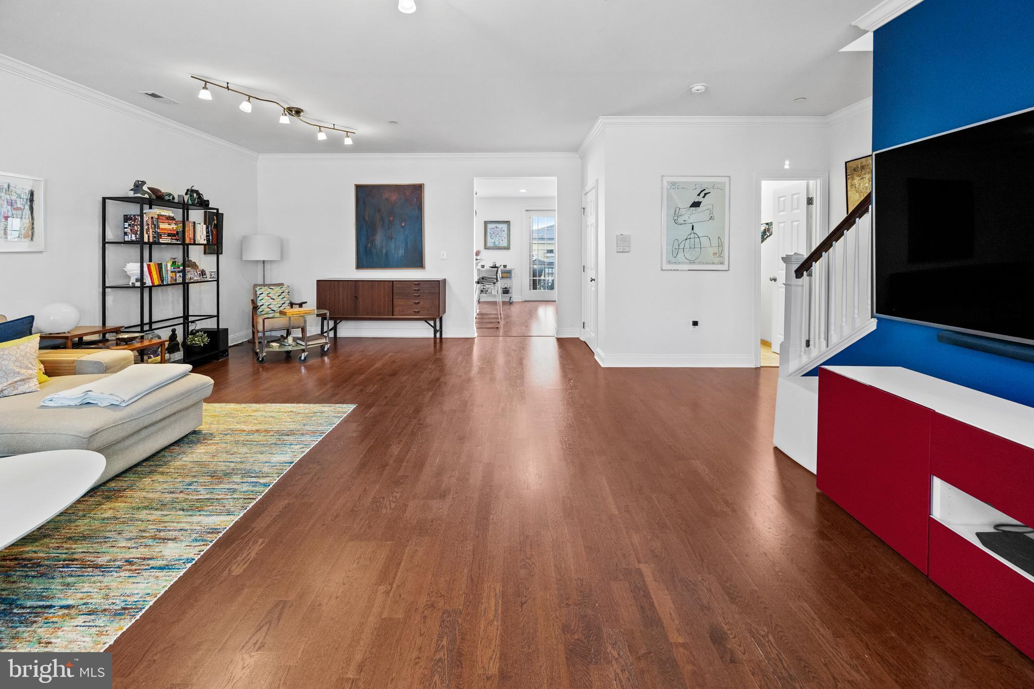 NAVAL SQUARE - Residential