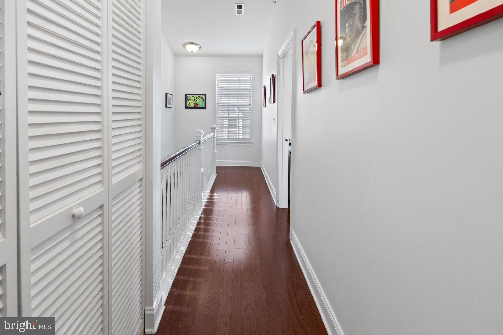 NAVAL SQUARE - Residential