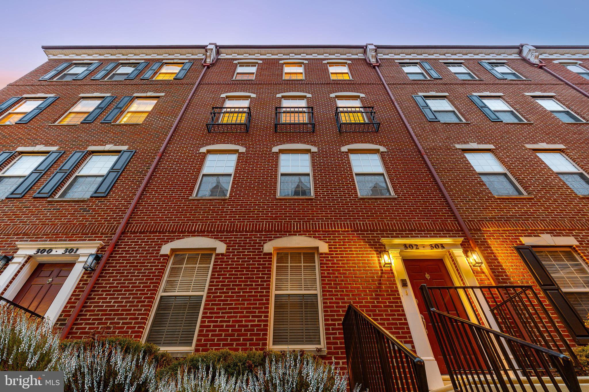 NAVAL SQUARE - Residential