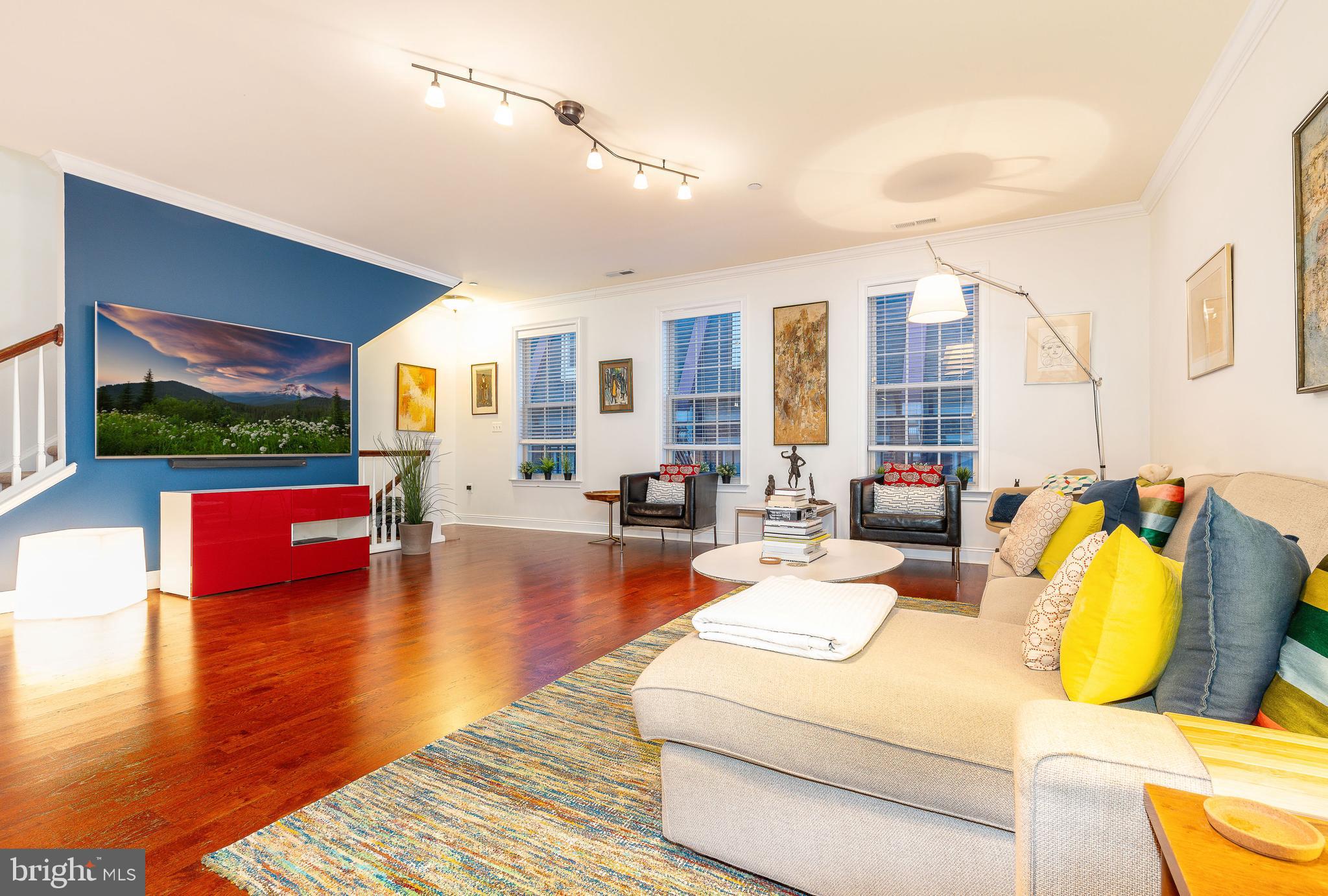 NAVAL SQUARE - Residential