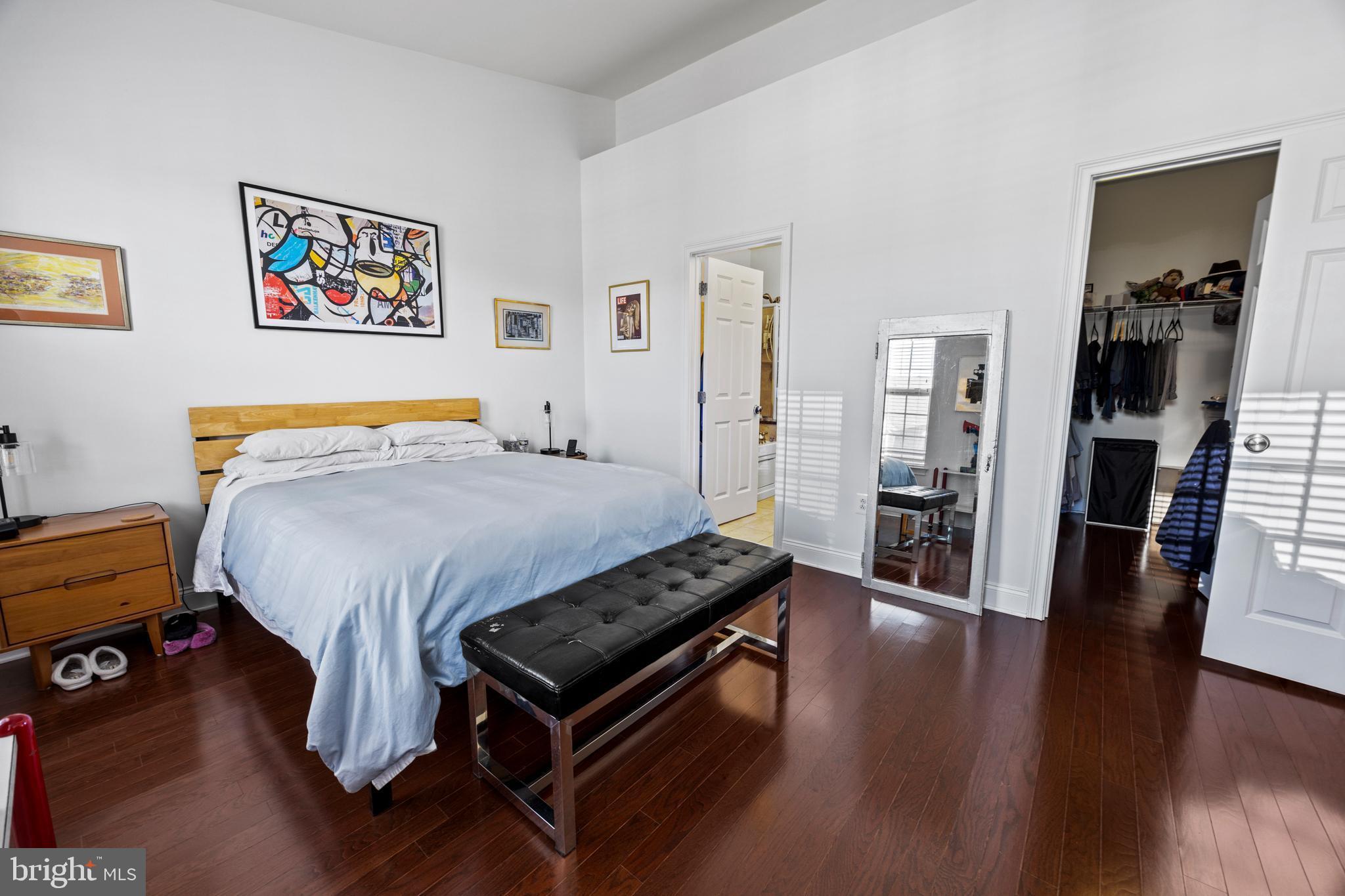 NAVAL SQUARE - Residential