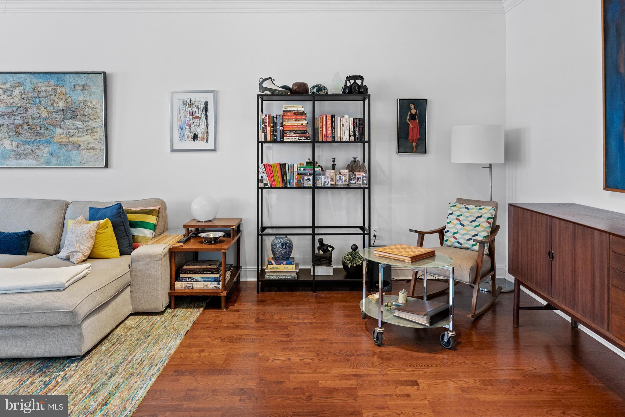 NAVAL SQUARE - Residential