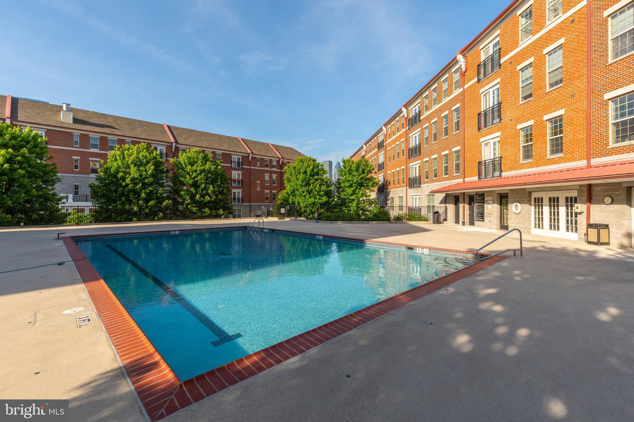 NAVAL SQUARE - Residential